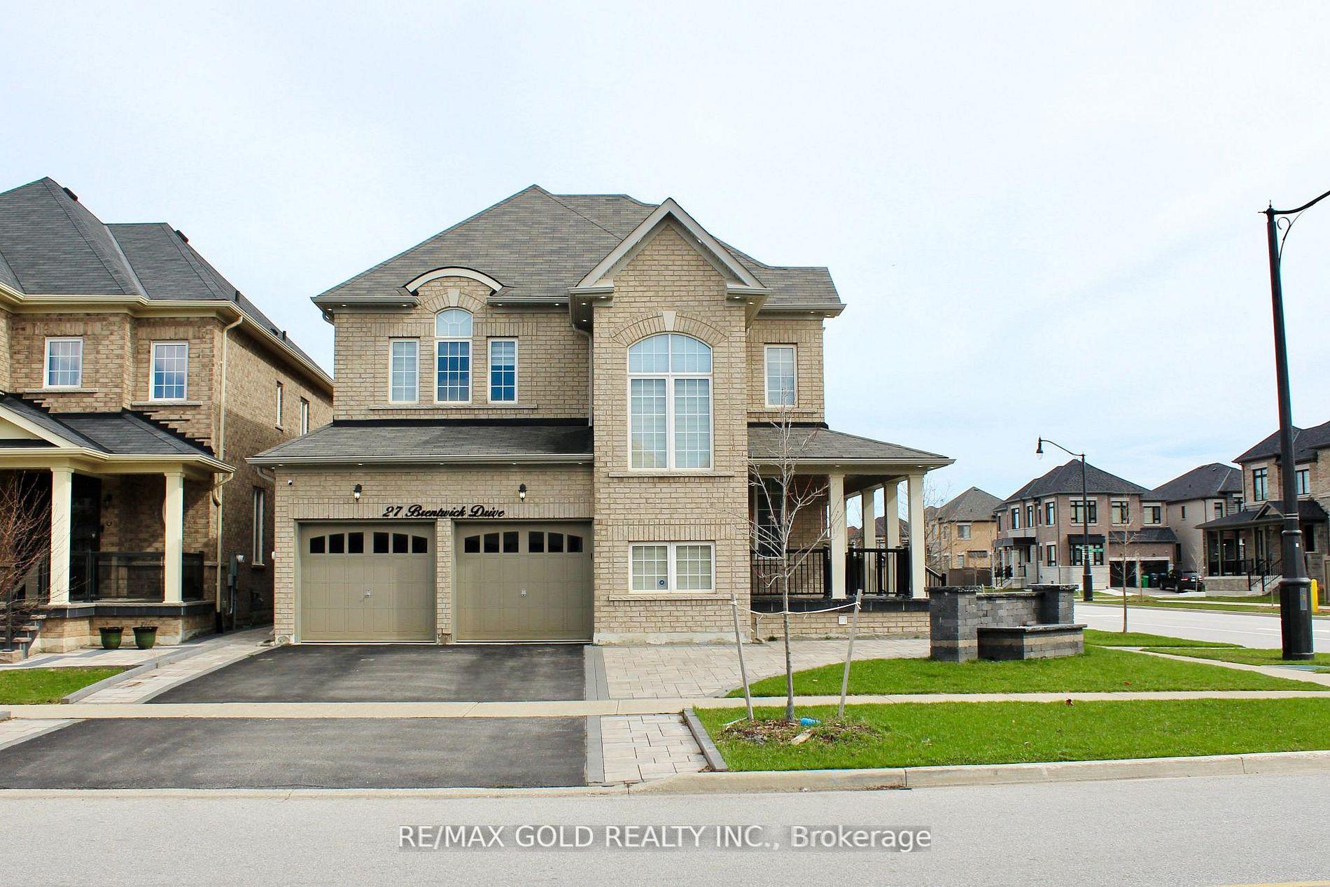 Photo 1 of 27 Brentwick Drive, Brampton, Credit Valley — HOMEH
