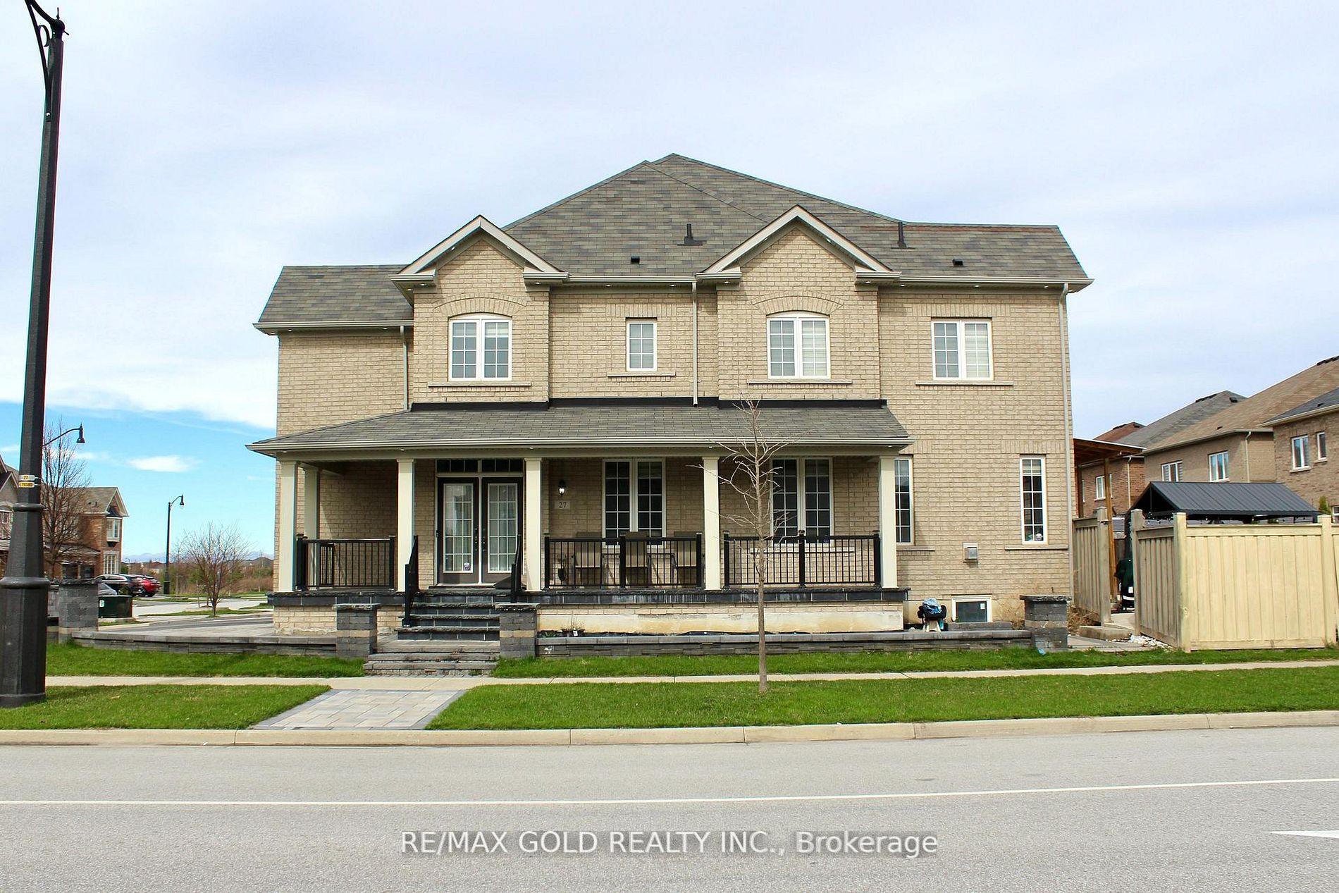 Photo 2 of 27 Brentwick Drive, Brampton, Credit Valley — HOMEH