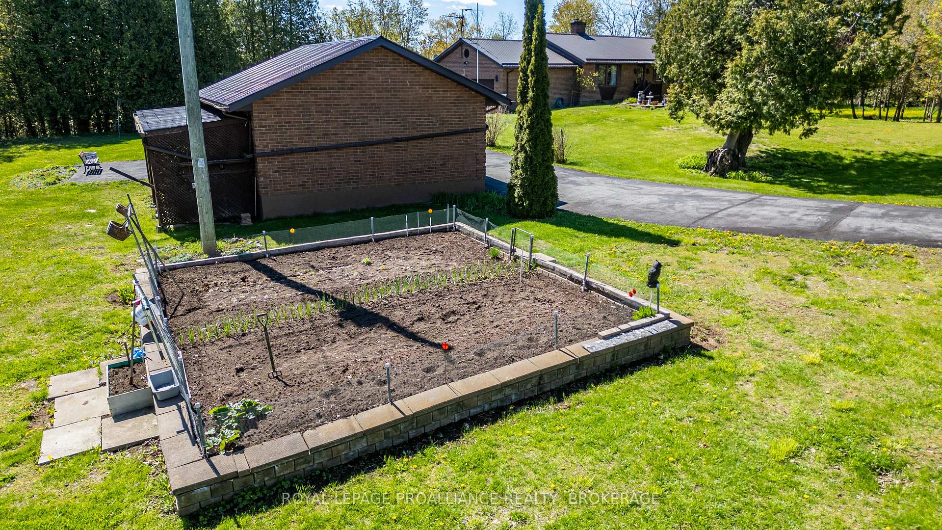 Photo 6 of 4822 Battersea Road, Frontenac, Frontenac South — HOMEH