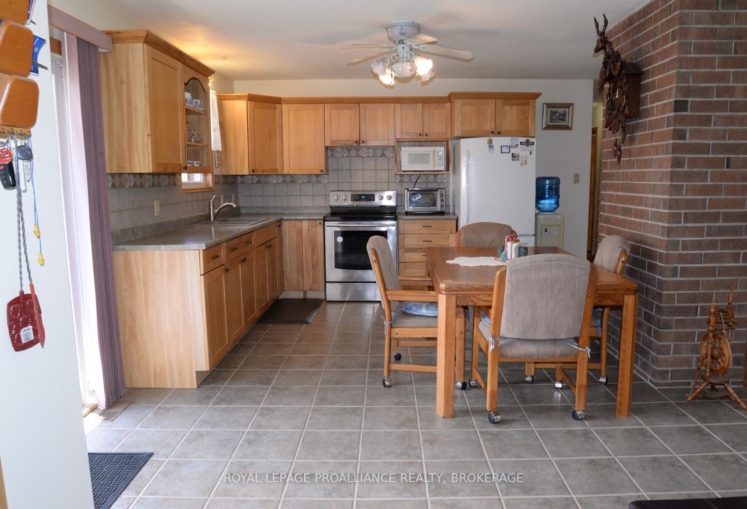 Photo 17 of 4822 Battersea Road, Frontenac, Frontenac South — HOMEH