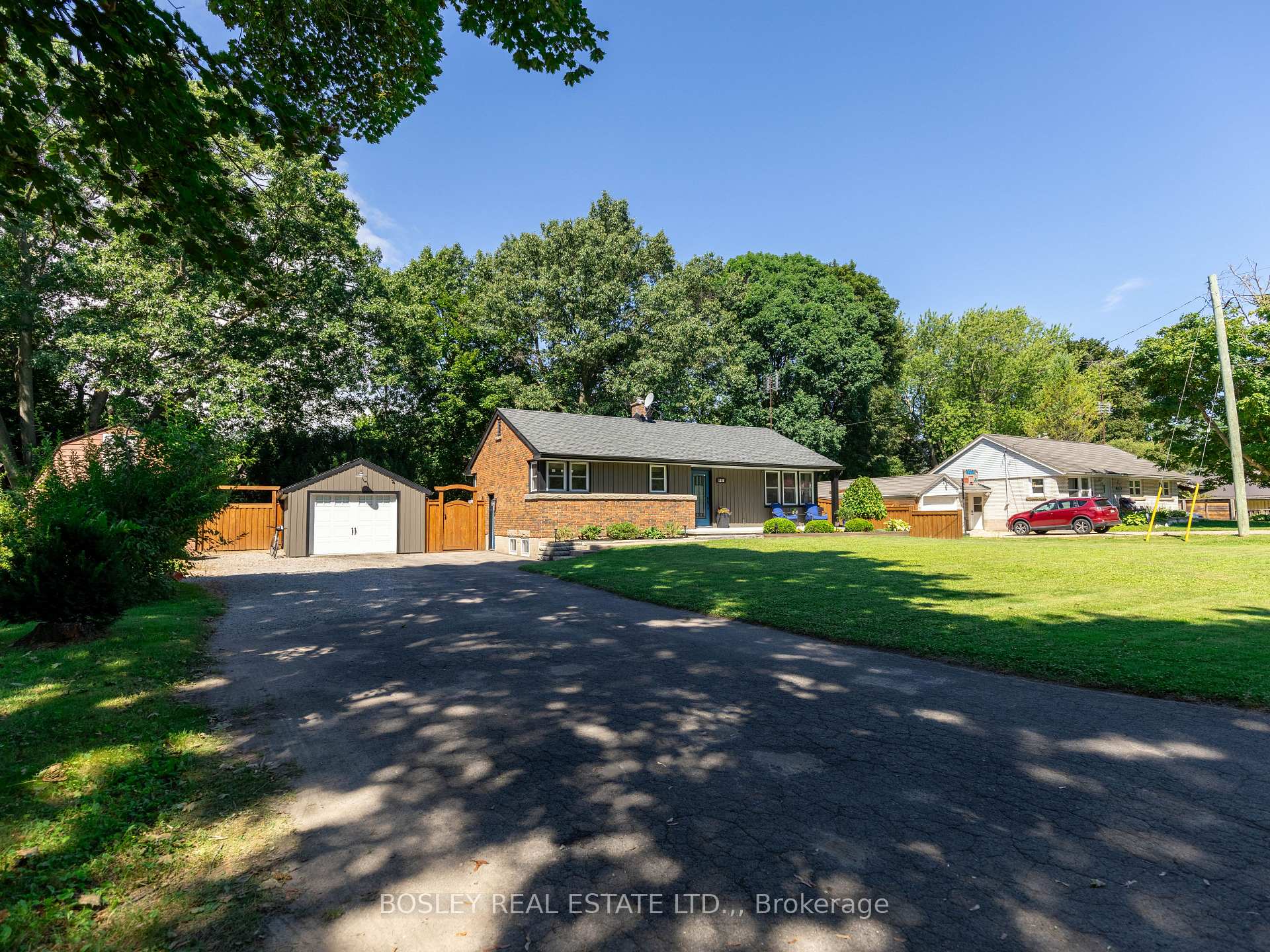 Photo 3 of 1180 Sunset Drive, Pelham, Fenwick — HOMEH