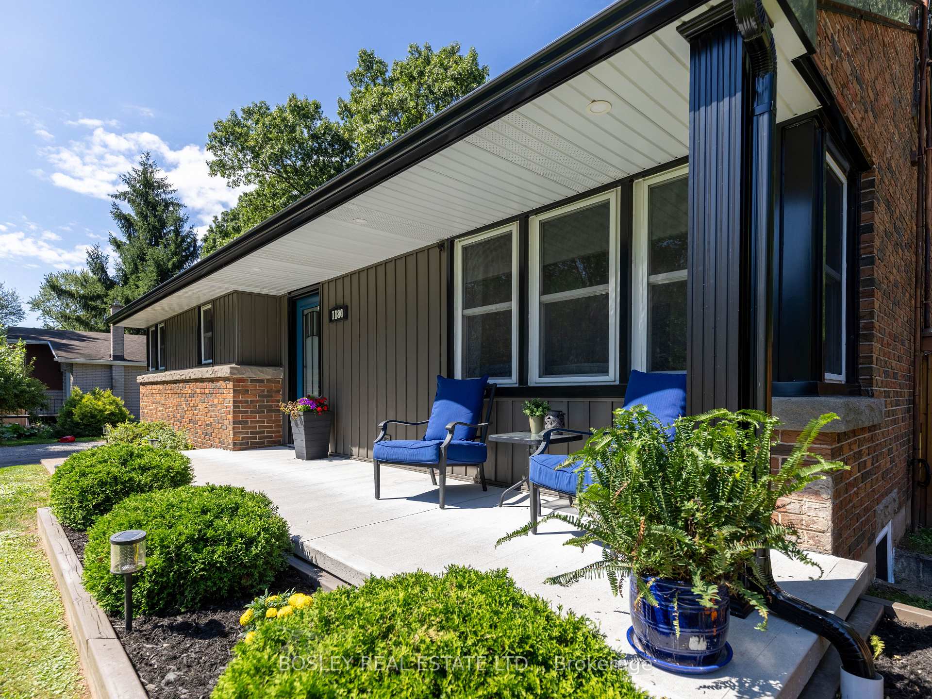 Photo 4 of 1180 Sunset Drive, Pelham, Fenwick — HOMEH