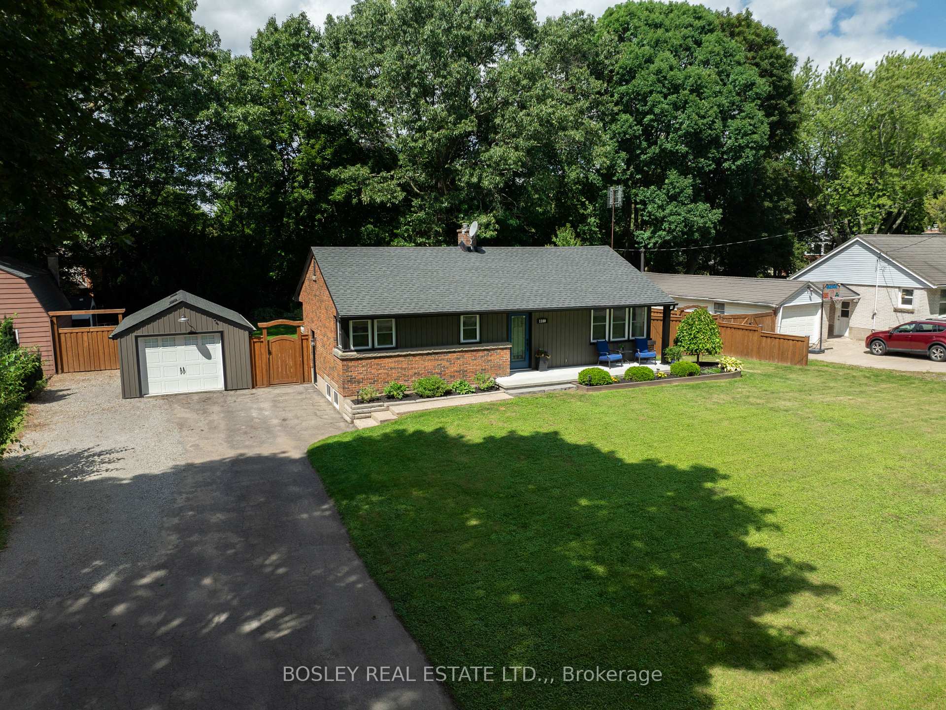 Photo 7 of 1180 Sunset Drive, Pelham, Fenwick — HOMEH