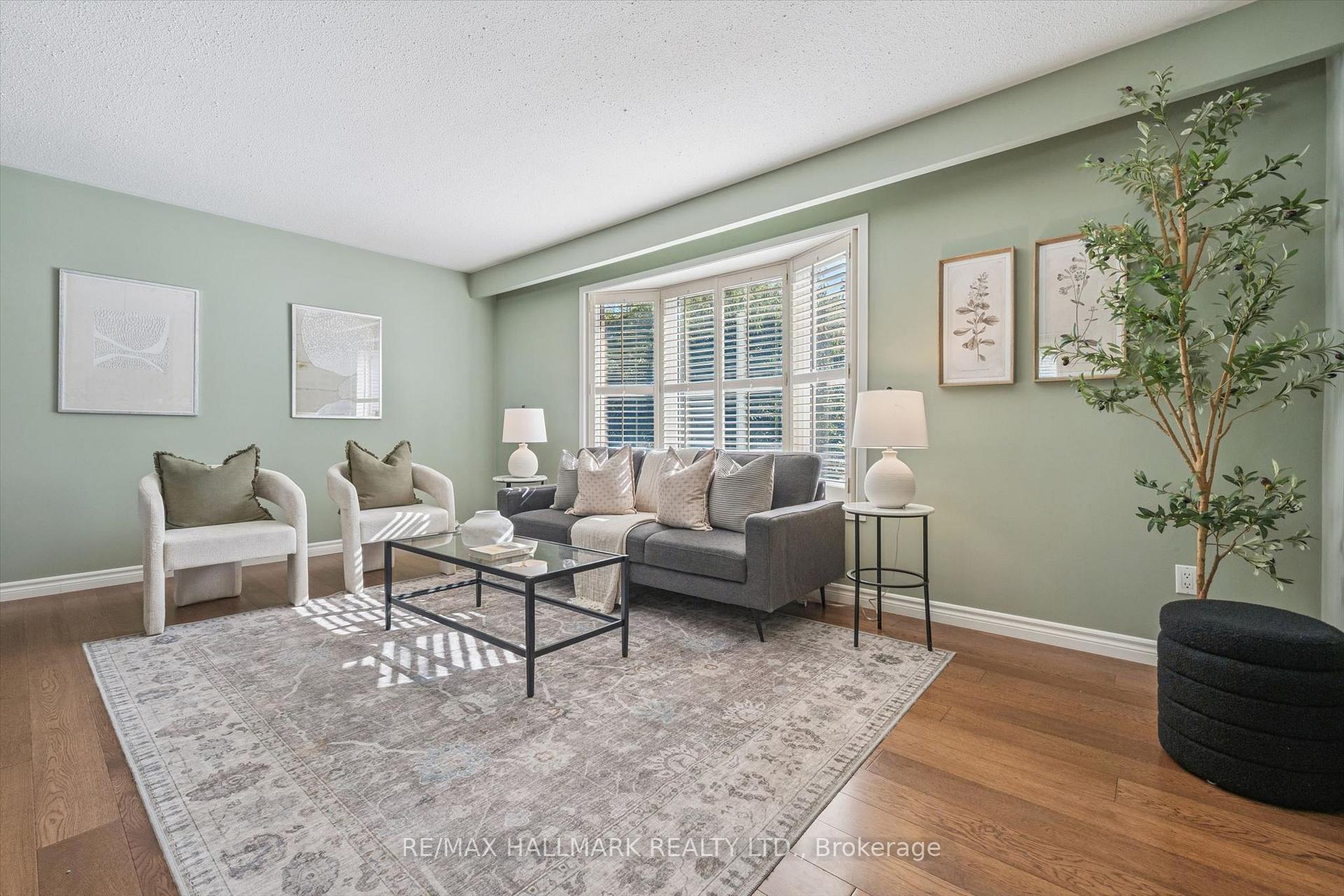 Photo 7 of 2209 Buttonbush Crescent, Mississauga, Erin Mills — HOMEH