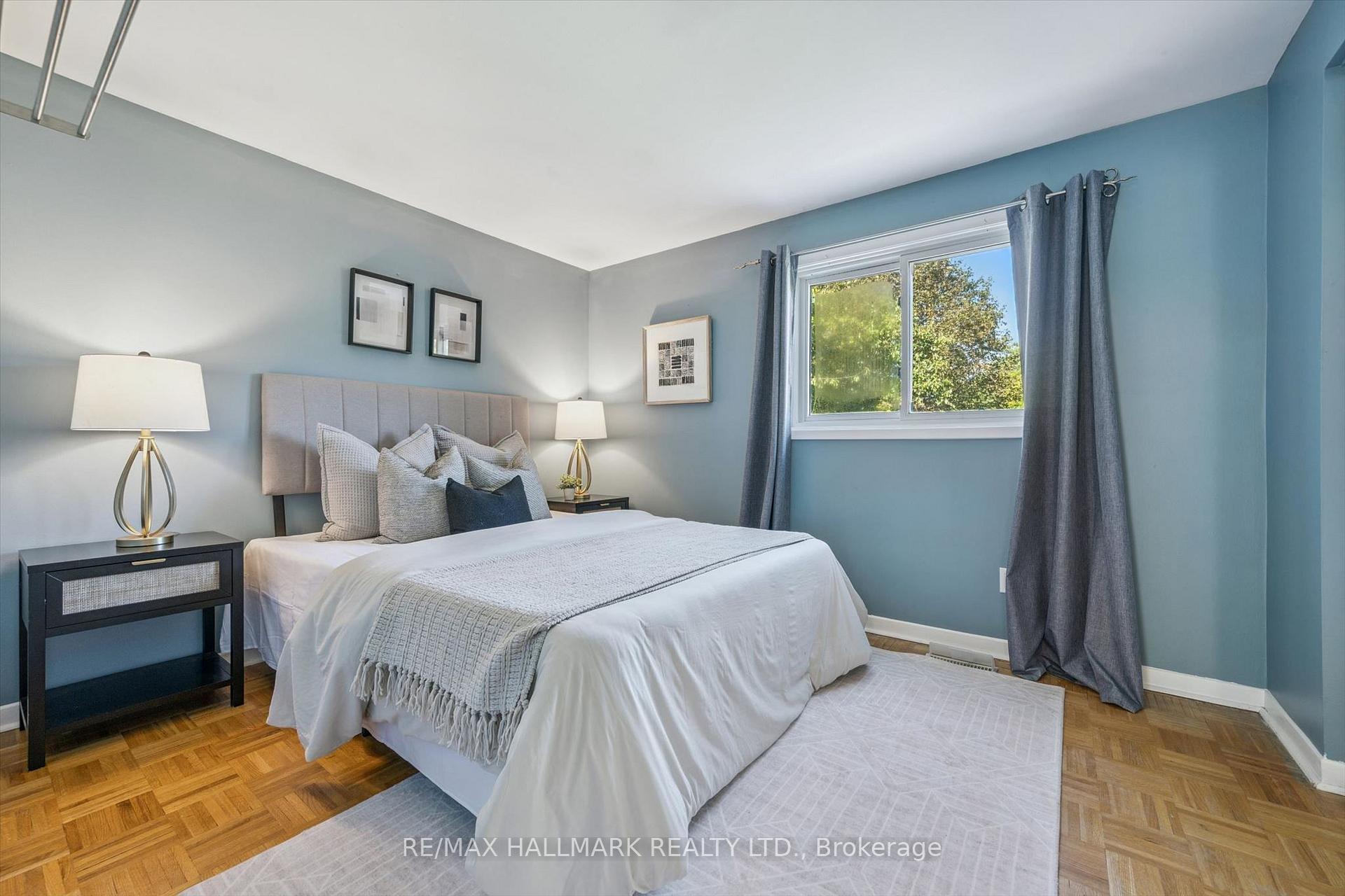 Photo 22 of 2209 Buttonbush Crescent, Mississauga, Erin Mills — HOMEH