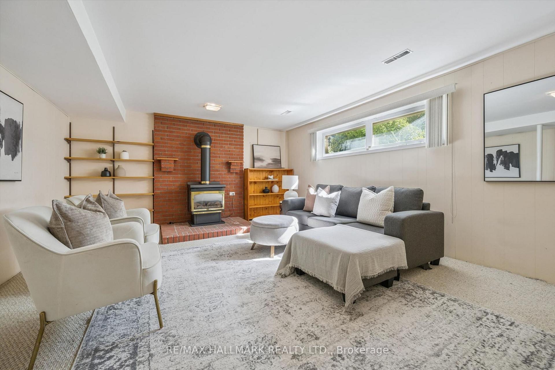 Photo 25 of 2209 Buttonbush Crescent, Mississauga, Erin Mills — HOMEH
