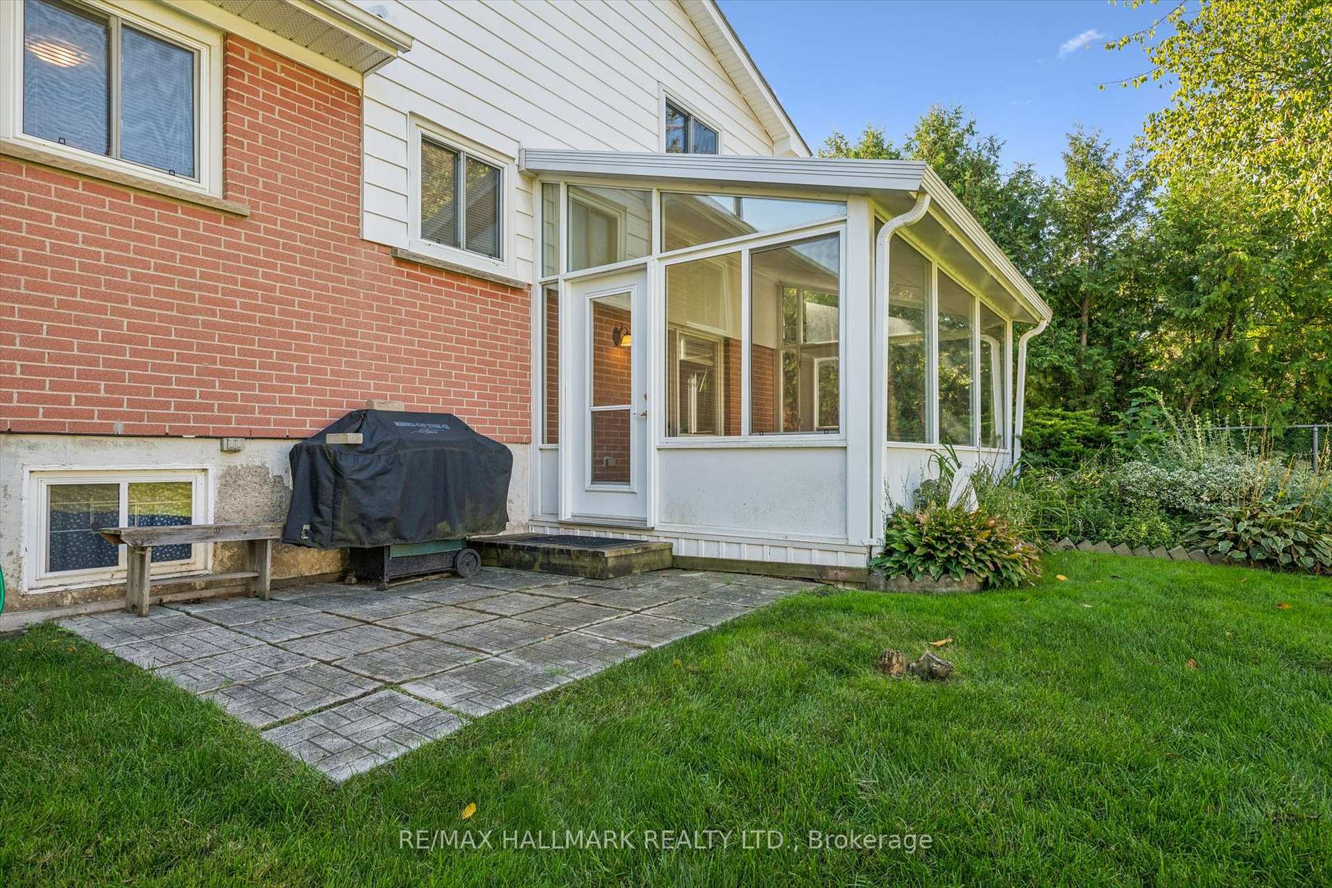 Photo 35 of 2209 Buttonbush Crescent, Mississauga, Erin Mills — HOMEH