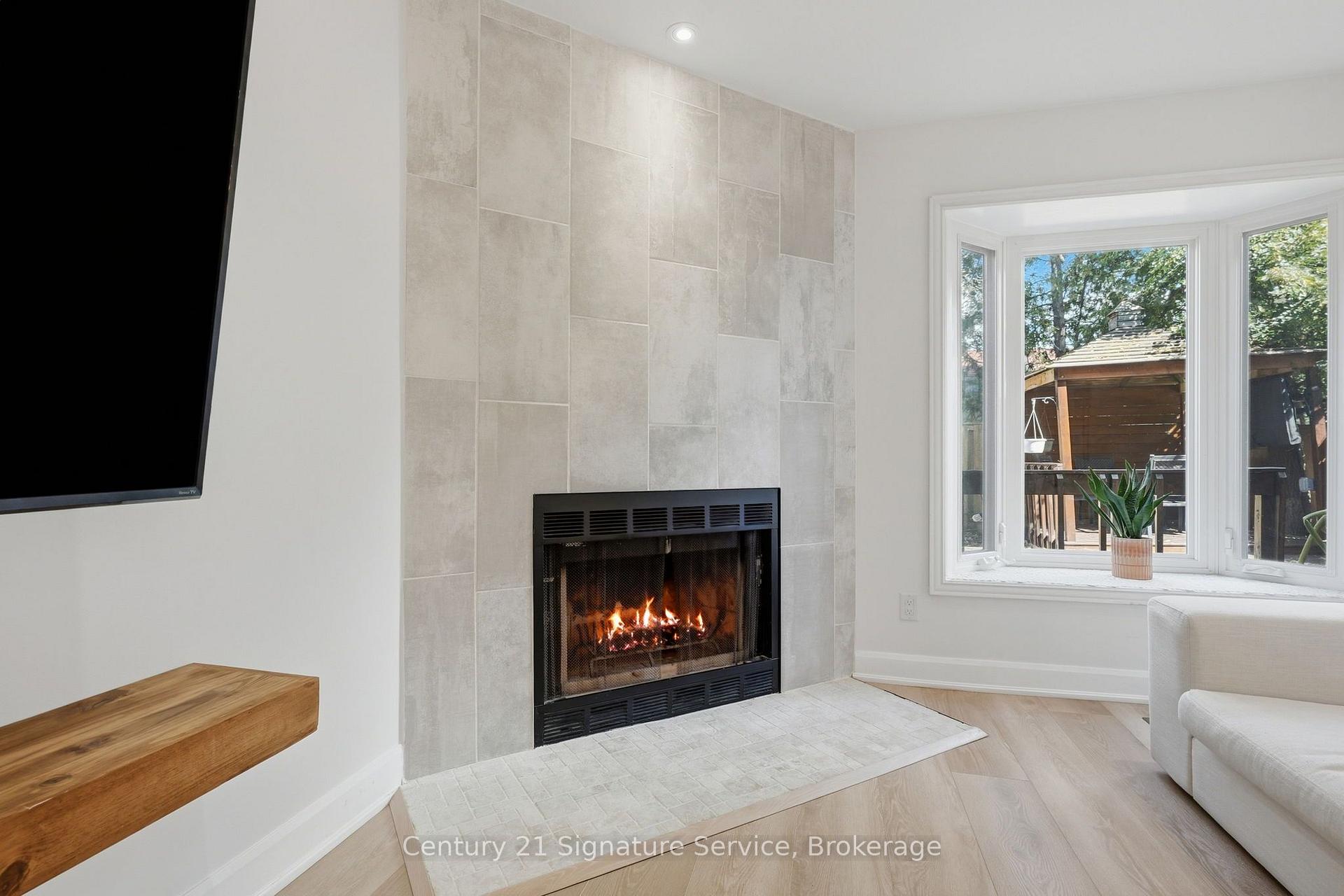 Photo 8 of Unit 8, 500 Silverthorne Crescent, Mississauga, Hurontario — HOMEH