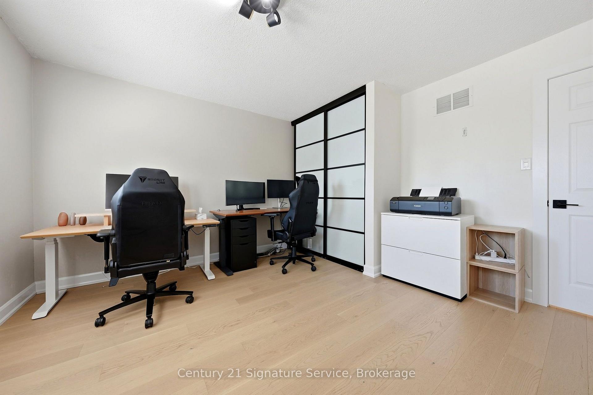 Photo 24 of Unit 8, 500 Silverthorne Crescent, Mississauga, Hurontario — HOMEH