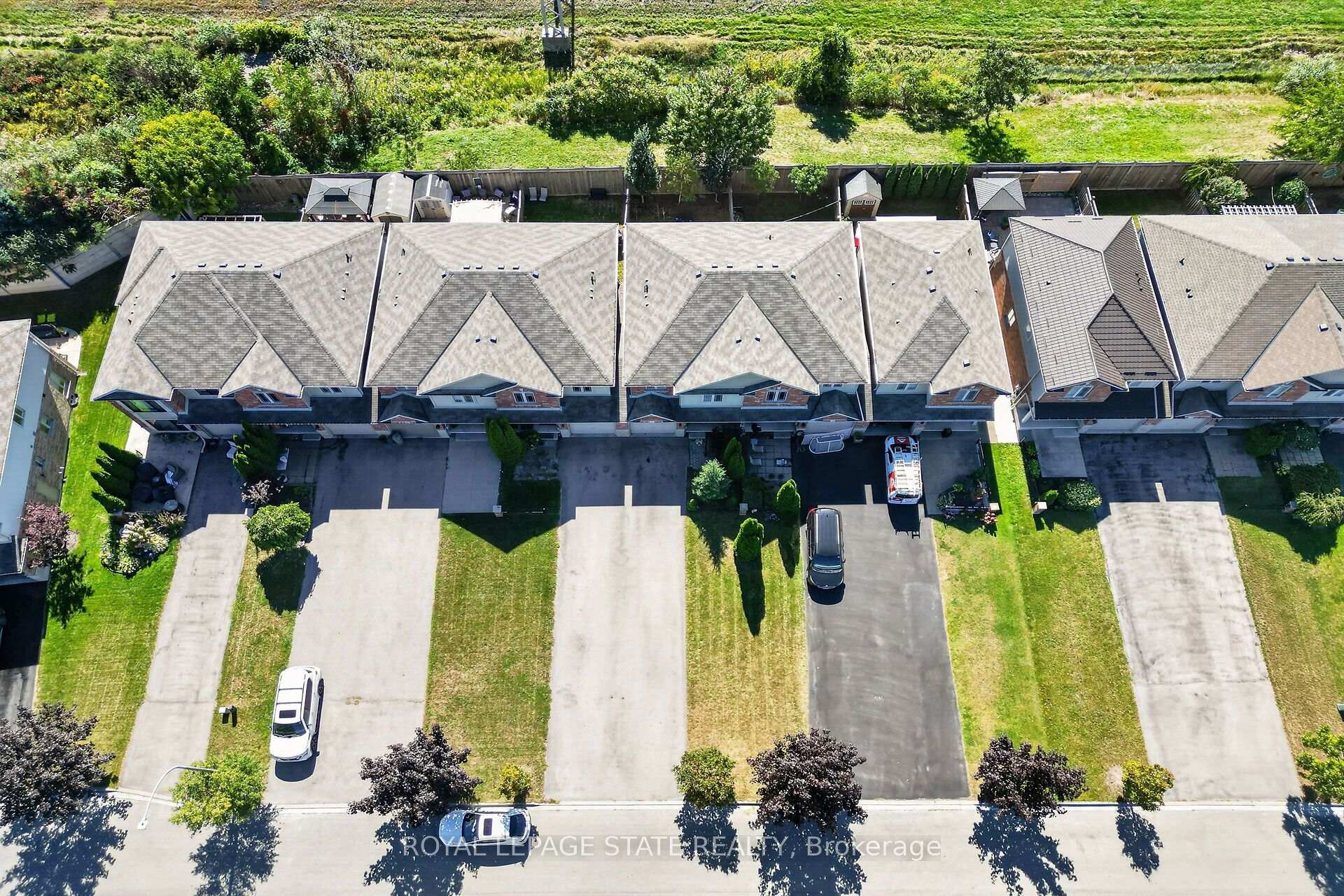 Photo 5 of 69 Sumner Crescent, Grimsby, Grimsby Beach — HOMEH