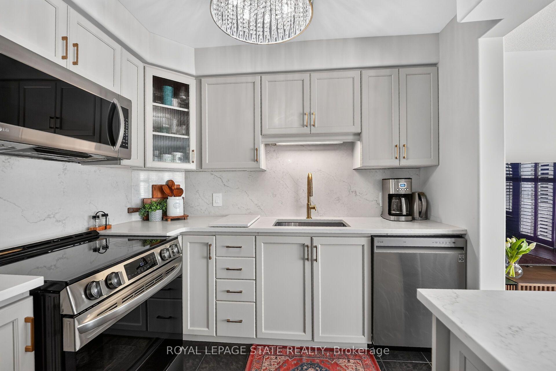 Photo 11 of 69 Sumner Crescent, Grimsby, Grimsby Beach — HOMEH