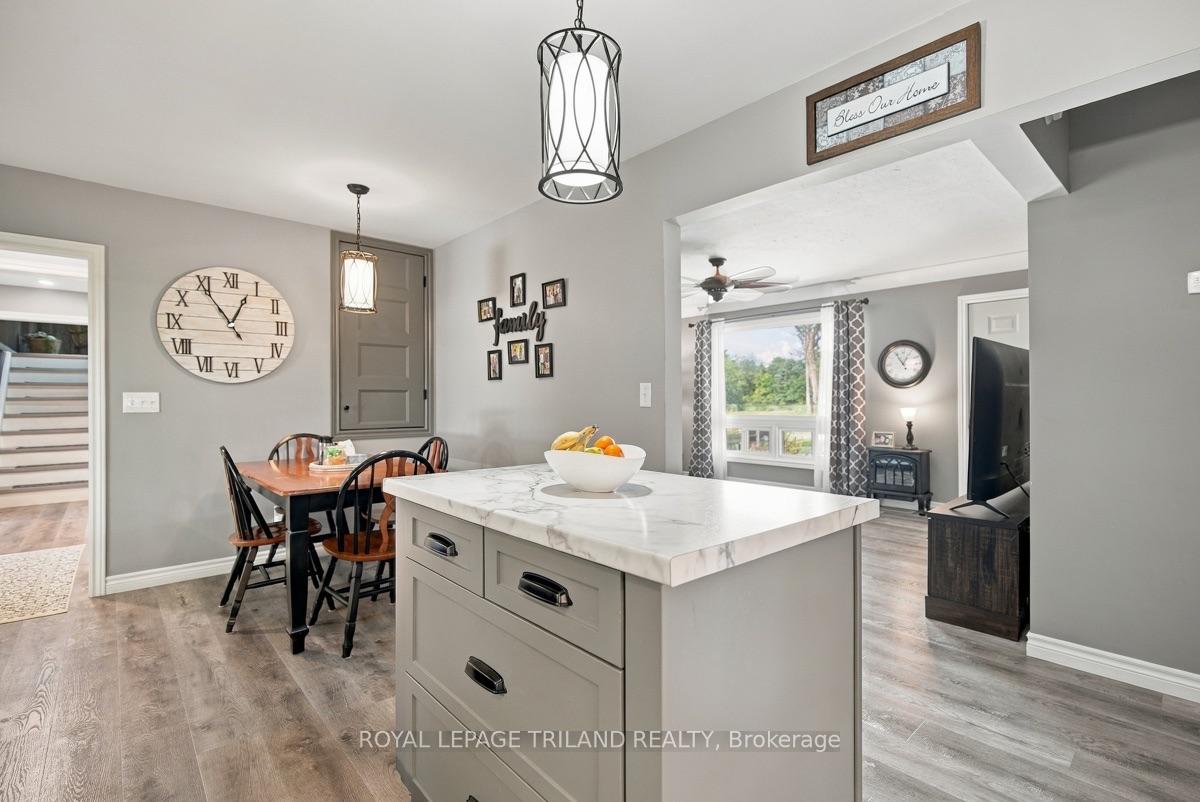 Photo 12 of 15198 St Ignatius Line, Chatham-Kent, Bothwell — HOMEH