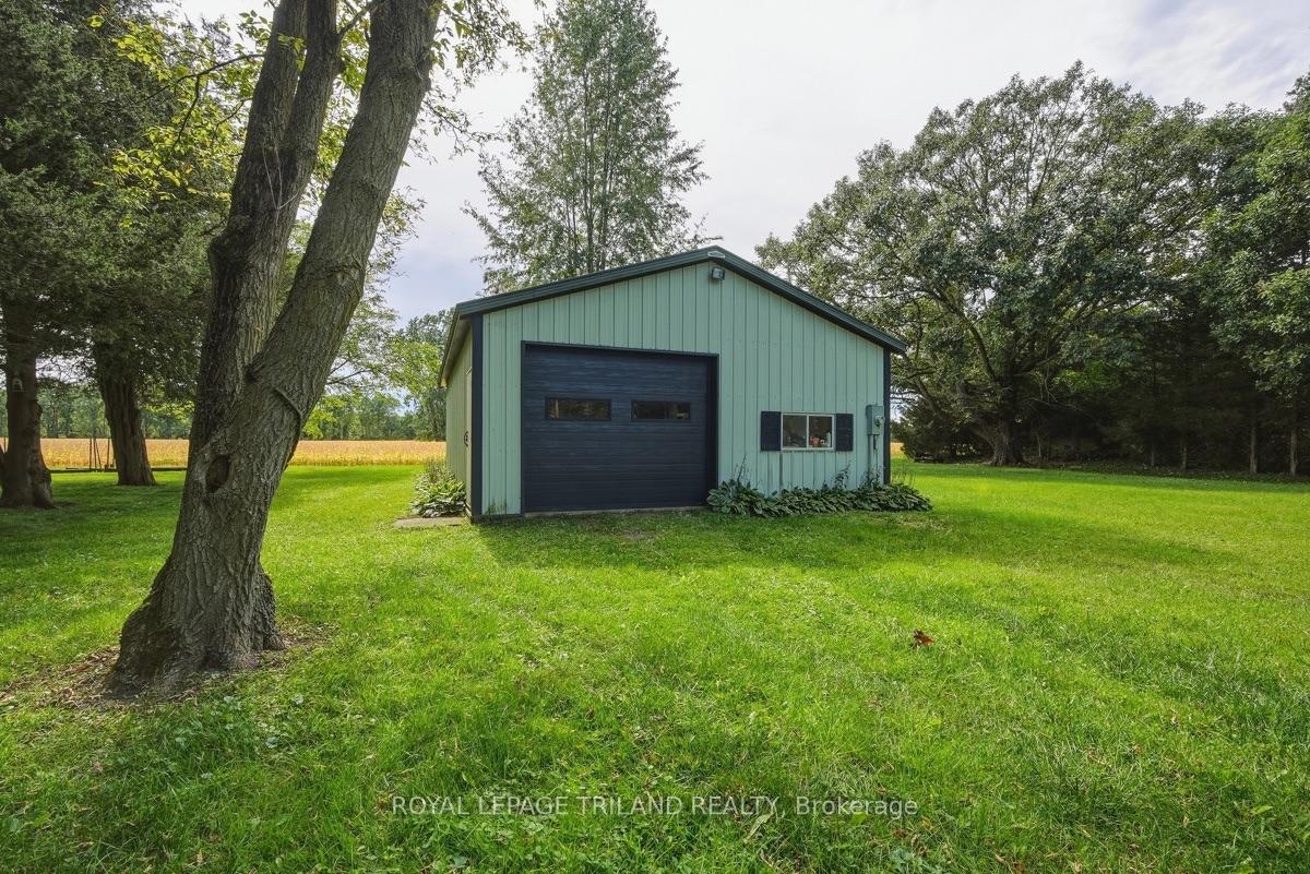 Photo 38 of 15198 St Ignatius Line, Chatham-Kent, Bothwell — HOMEH