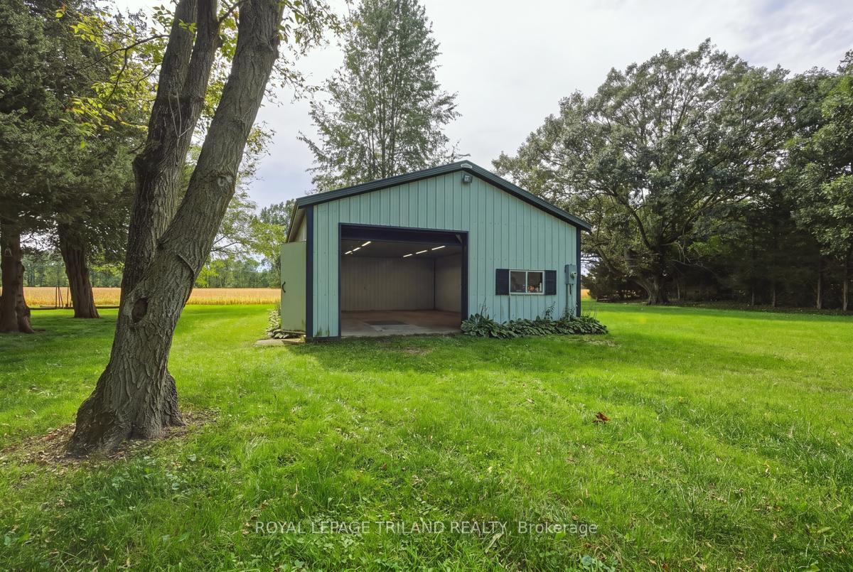 Photo 40 of 15198 St Ignatius Line, Chatham-Kent, Bothwell — HOMEH