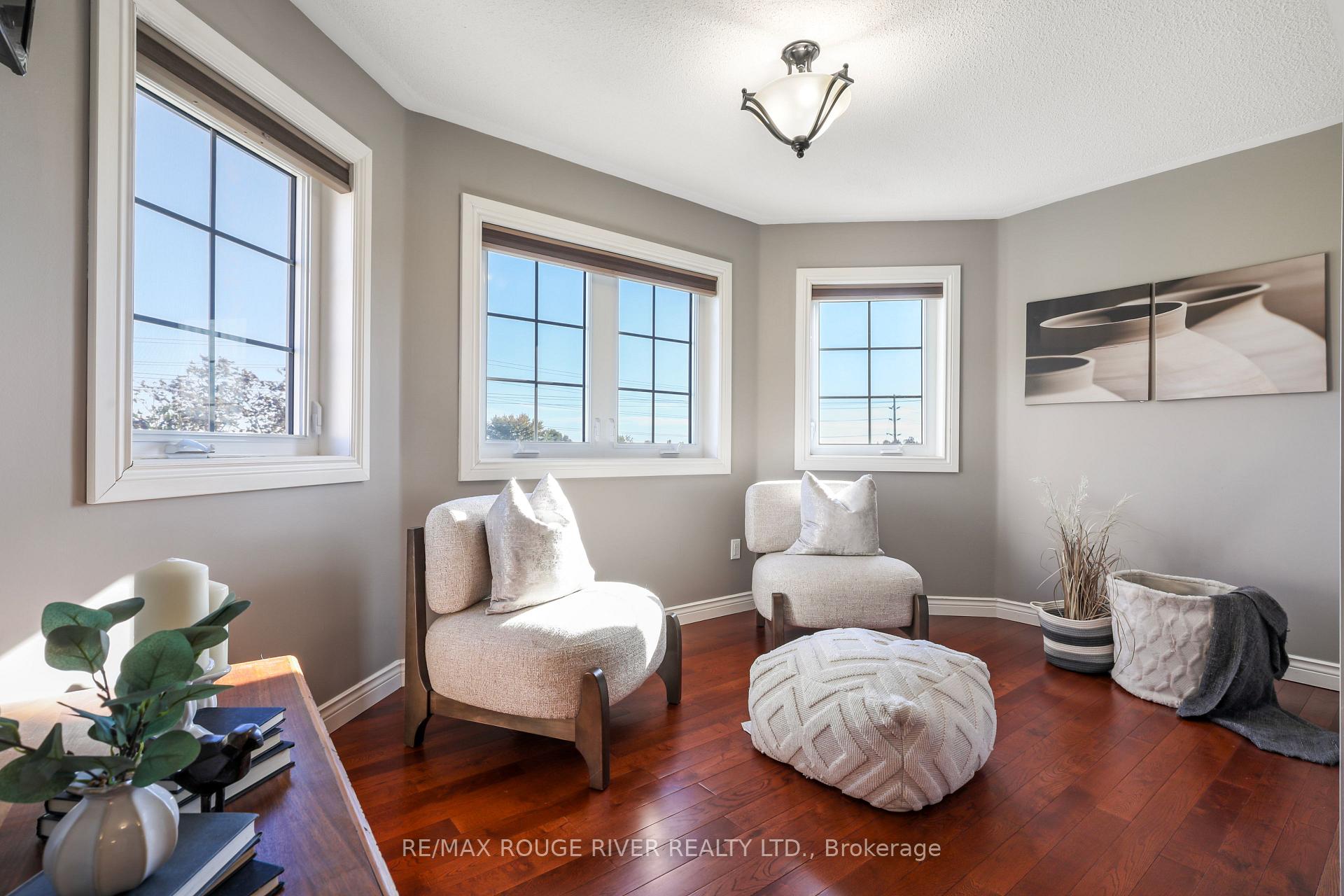 Photo 23 of 965 Ridge Valley Drive, Oshawa, Pinecrest — HOMEH