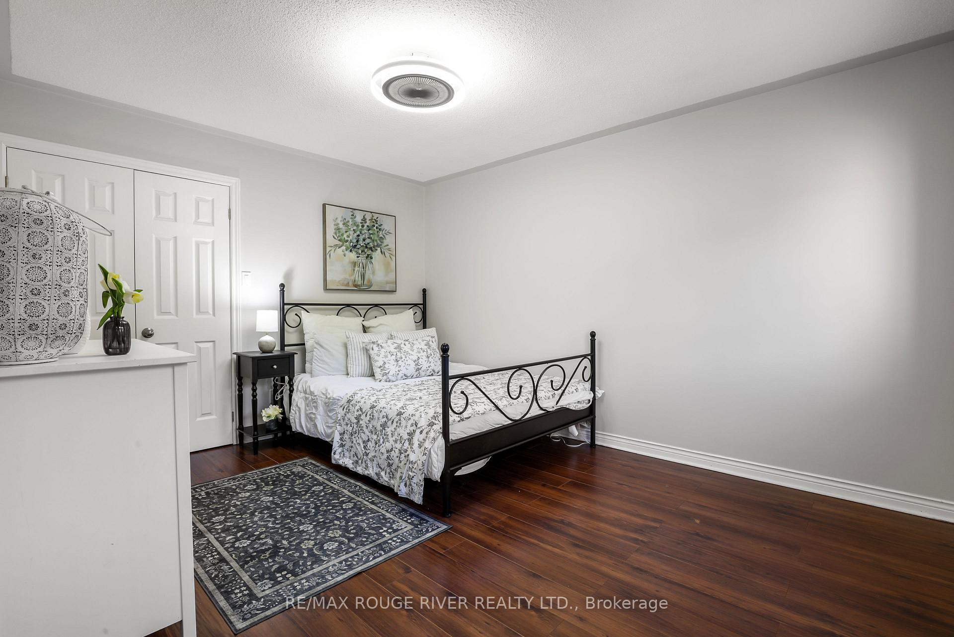 Photo 27 of 965 Ridge Valley Drive, Oshawa, Pinecrest — HOMEH