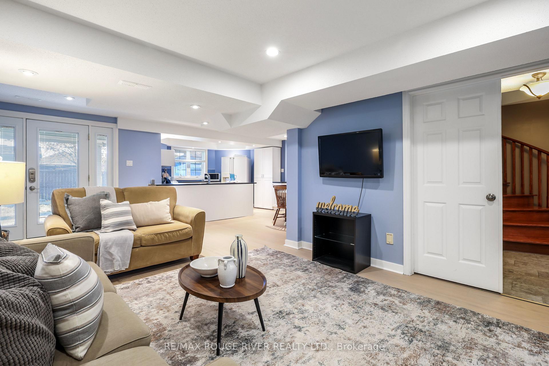 Photo 37 of 965 Ridge Valley Drive, Oshawa, Pinecrest — HOMEH