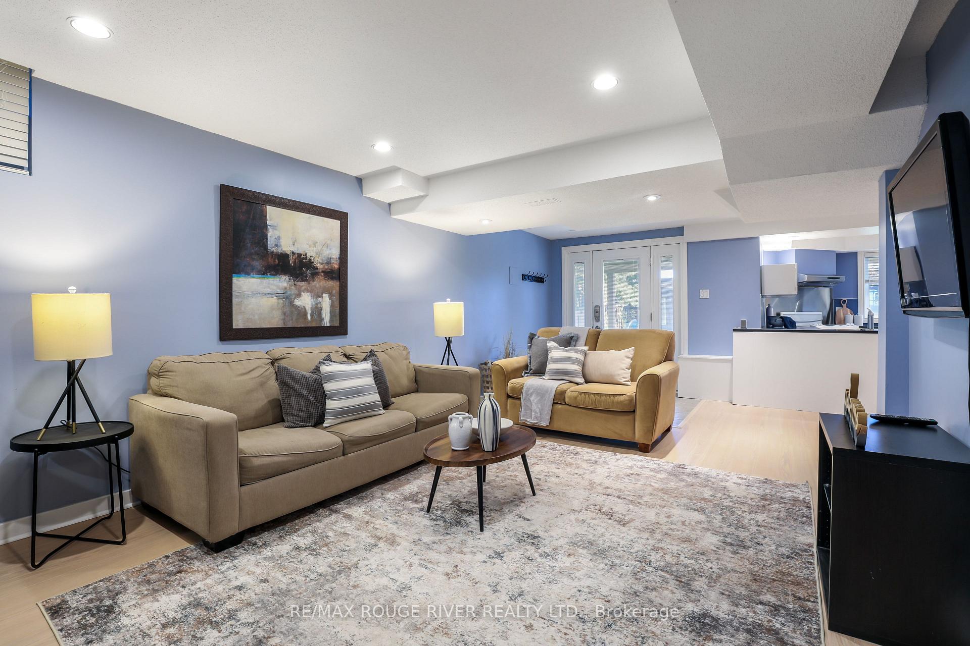 Photo 38 of 965 Ridge Valley Drive, Oshawa, Pinecrest — HOMEH