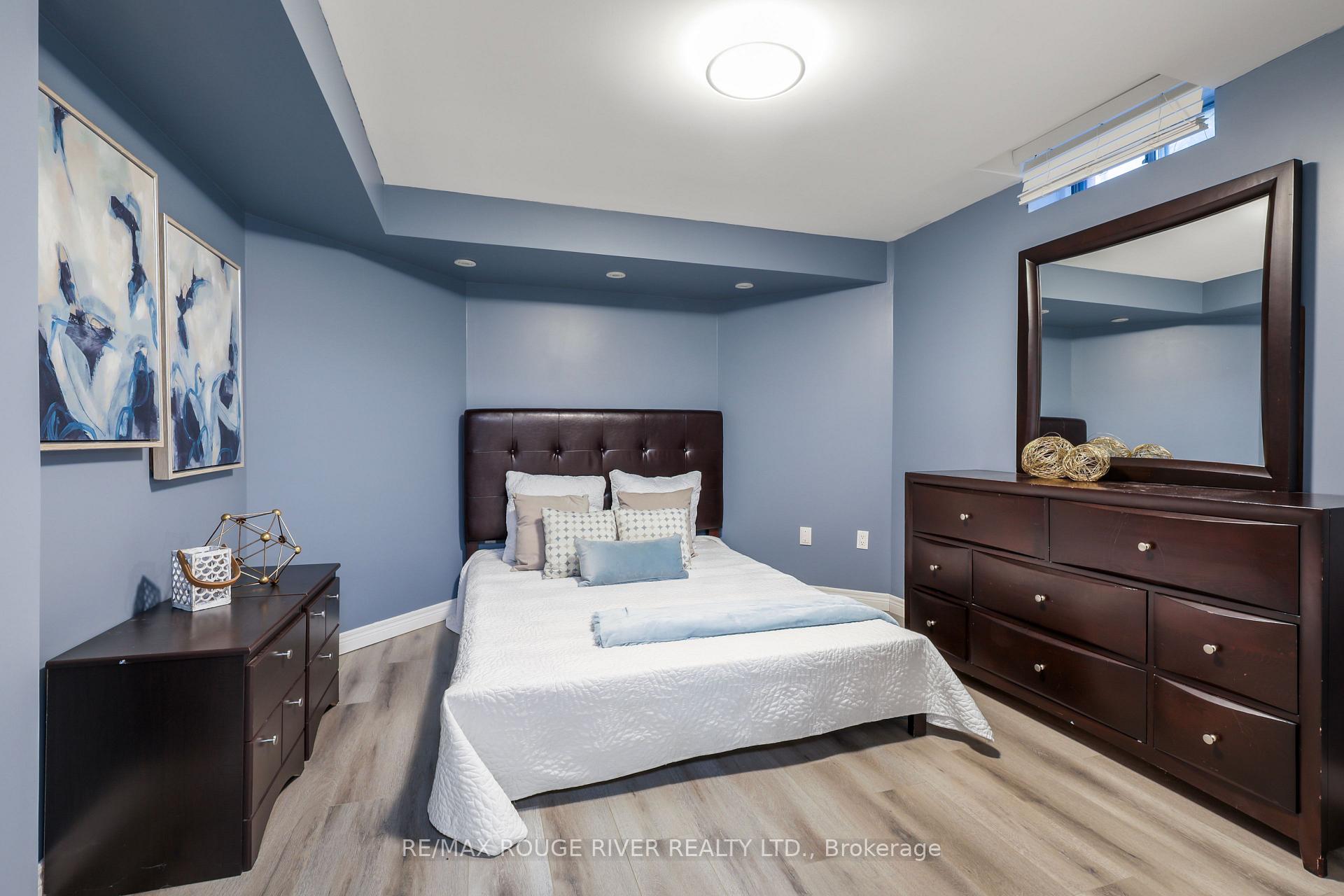 Photo 39 of 965 Ridge Valley Drive, Oshawa, Pinecrest — HOMEH