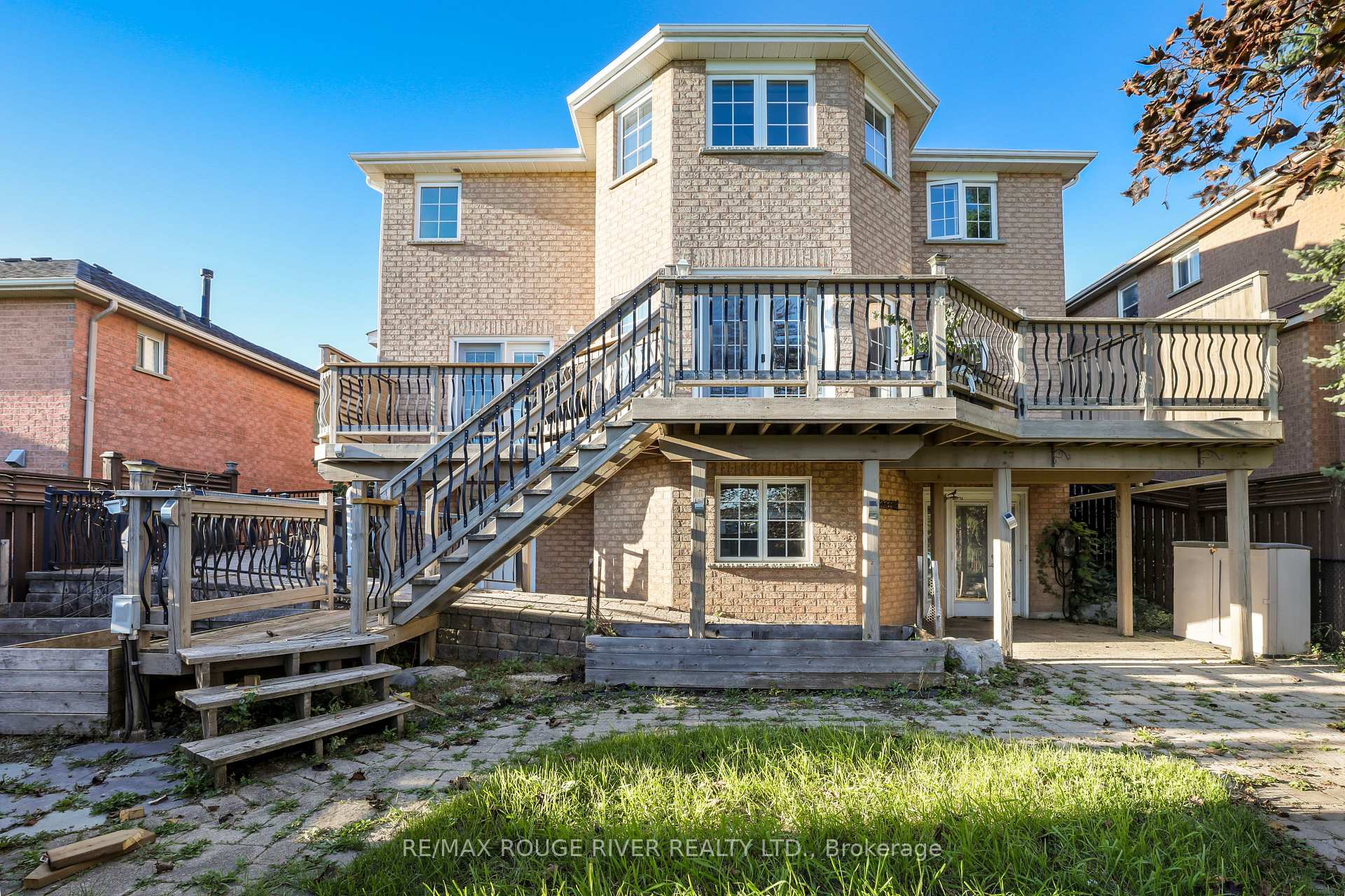 Photo 42 of 965 Ridge Valley Drive, Oshawa, Pinecrest — HOMEH