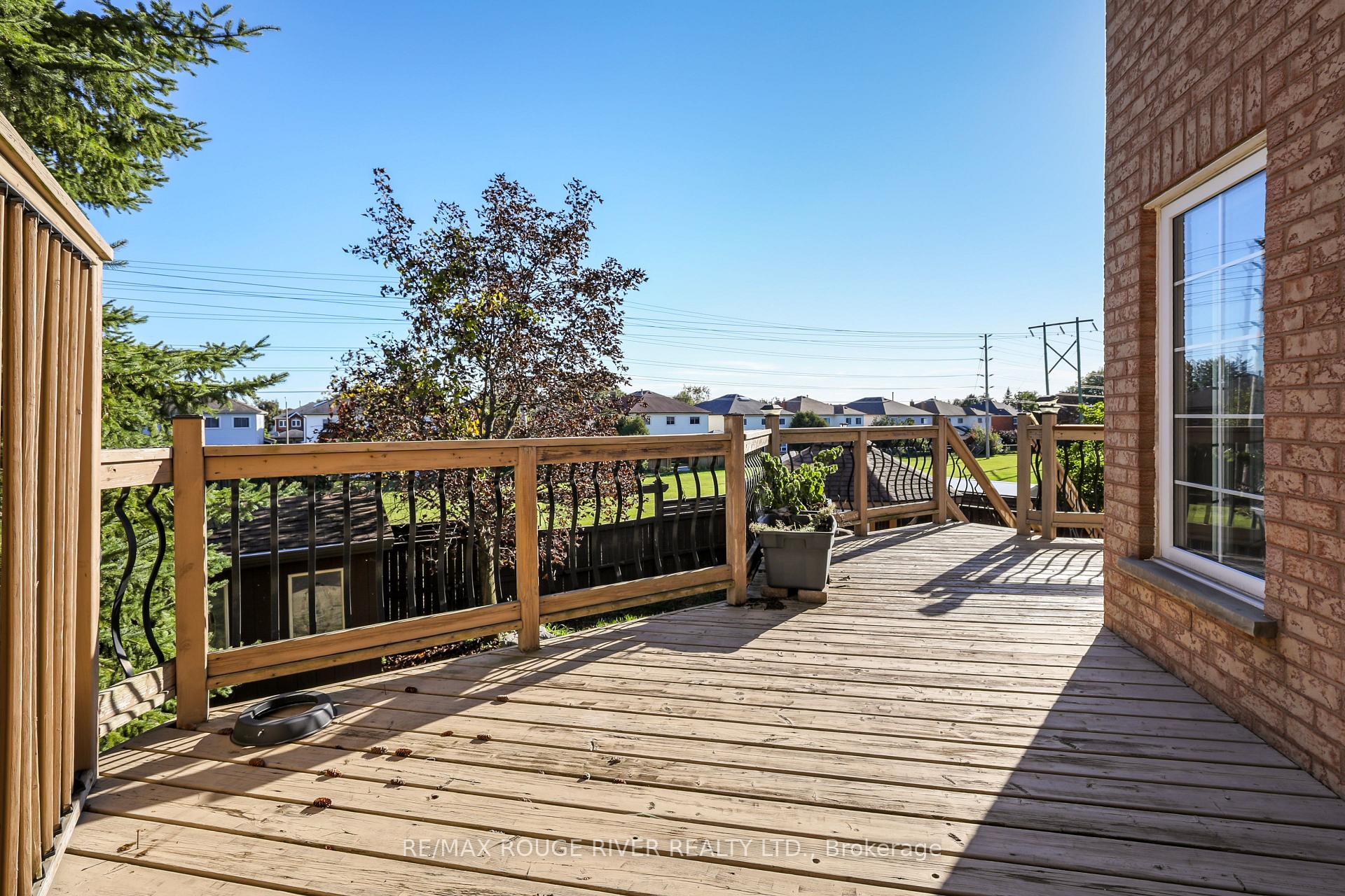 Photo 43 of 965 Ridge Valley Drive, Oshawa, Pinecrest — HOMEH