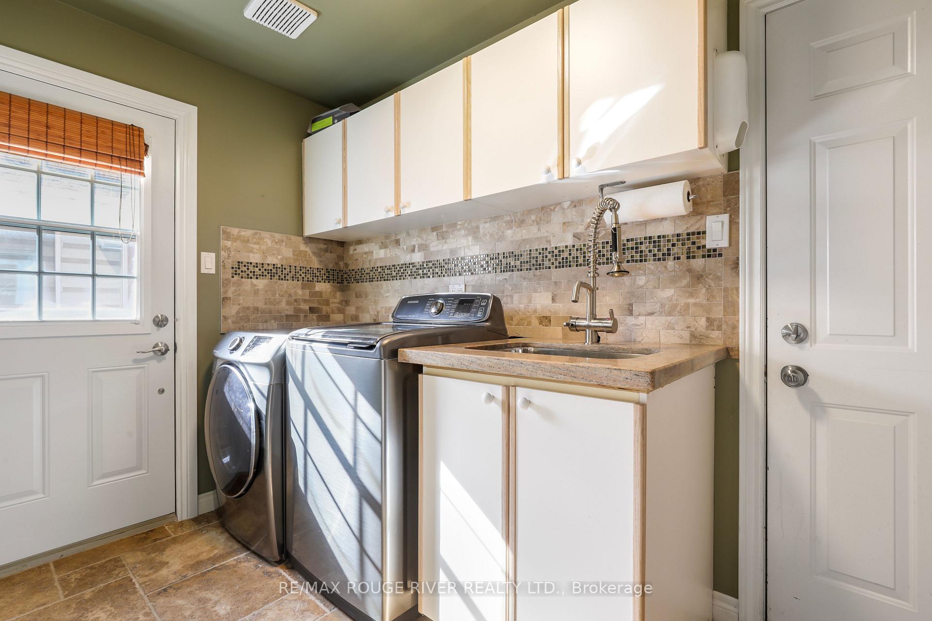 Photo 45 of 965 Ridge Valley Drive, Oshawa, Pinecrest — HOMEH
