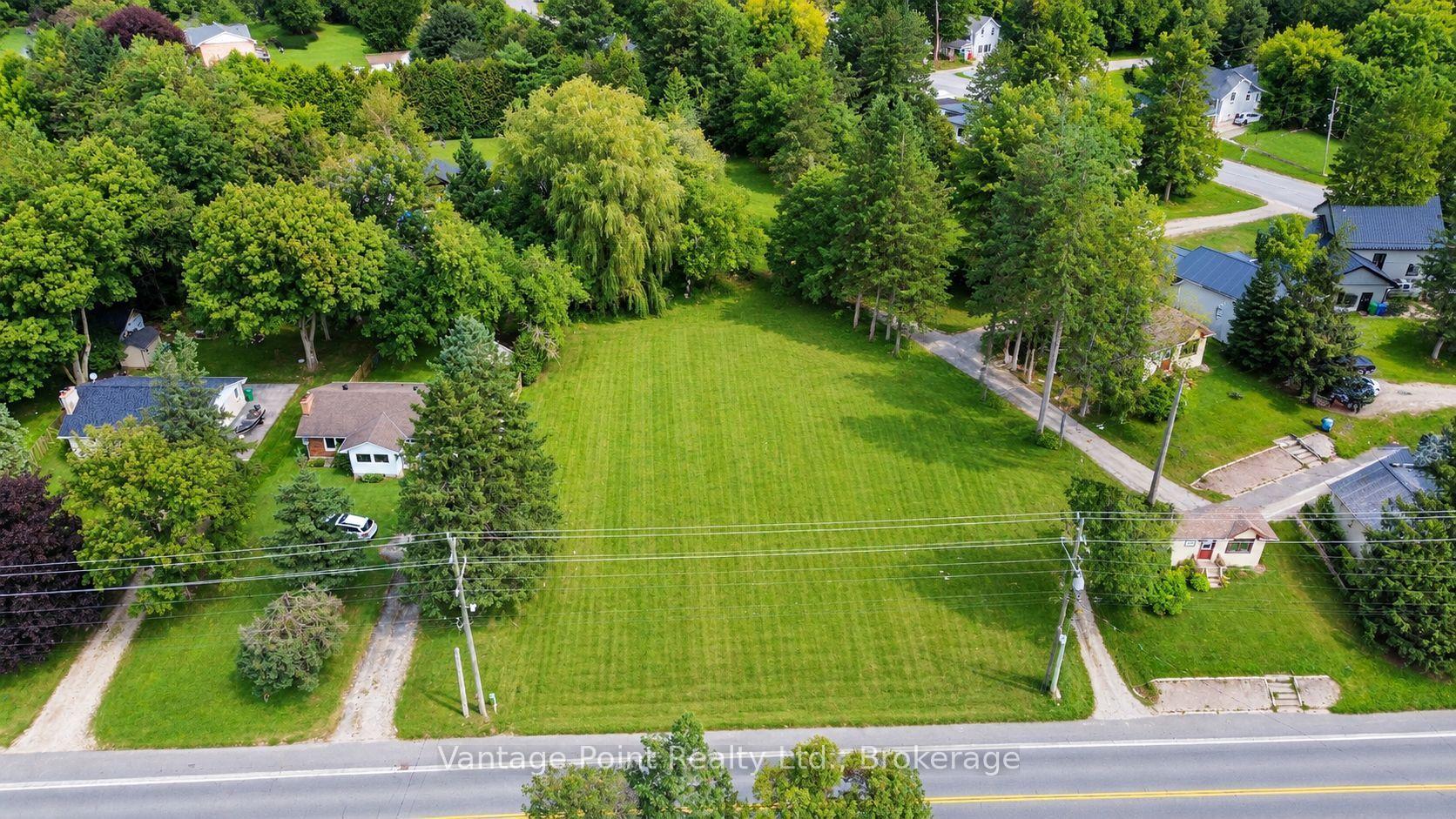 Photo 2 of 777009 10 Highway, Chatsworth — HOMEH
