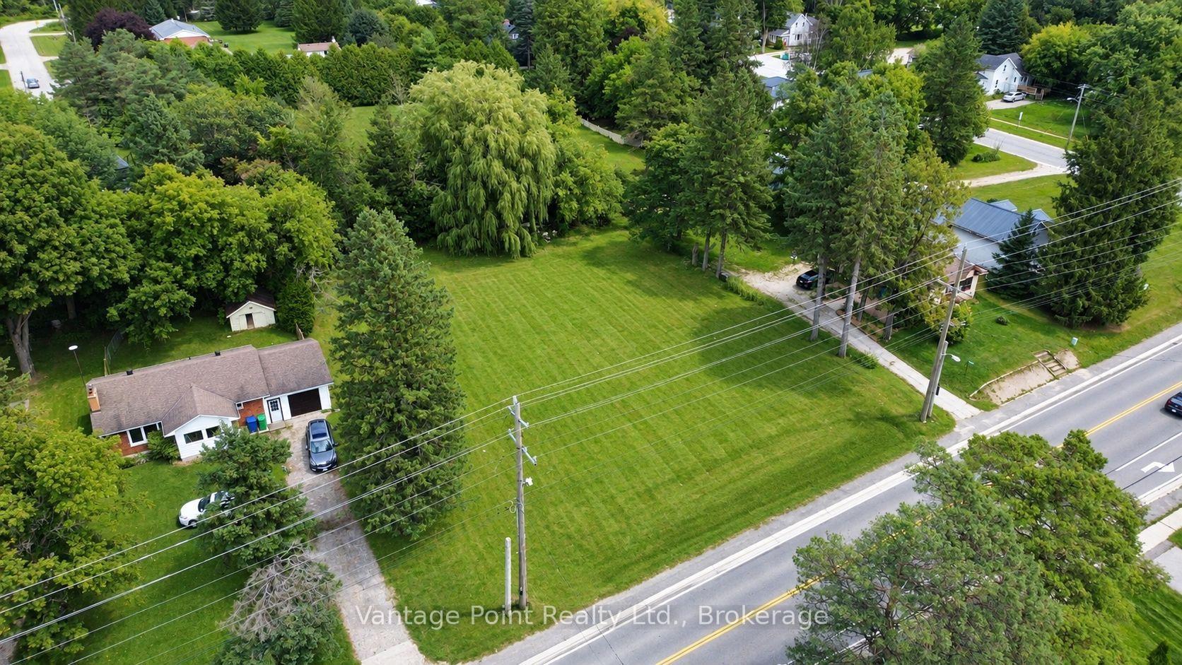 Photo 3 of 777009 10 Highway, Chatsworth — HOMEH