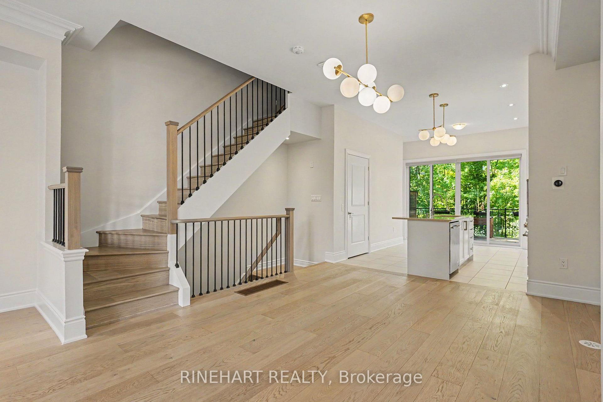 Photo 7 of 2082 Queensborough Gate, Mississauga, Central Erin Mills — HOMEH
