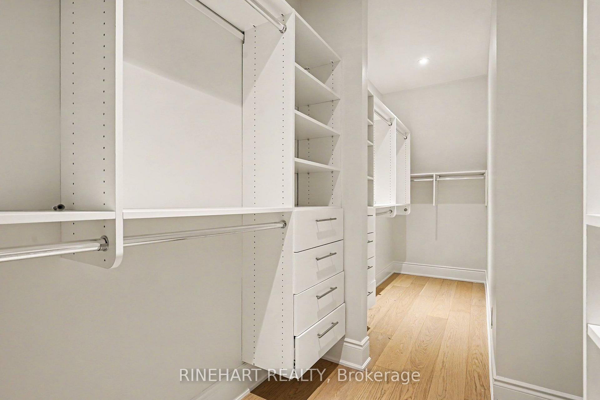 Photo 18 of 2082 Queensborough Gate, Mississauga, Central Erin Mills — HOMEH