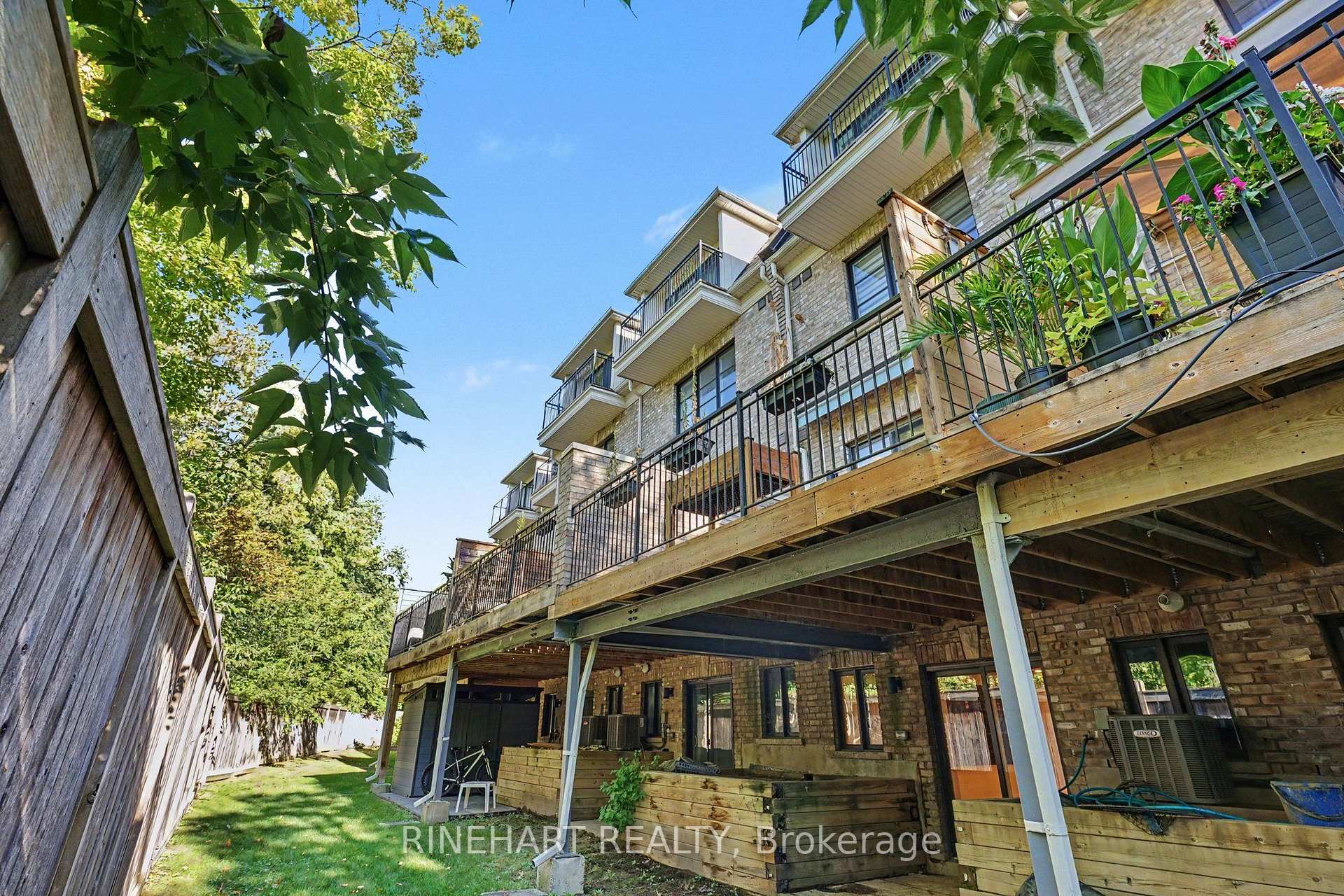 Photo 27 of 2082 Queensborough Gate, Mississauga, Central Erin Mills — HOMEH
