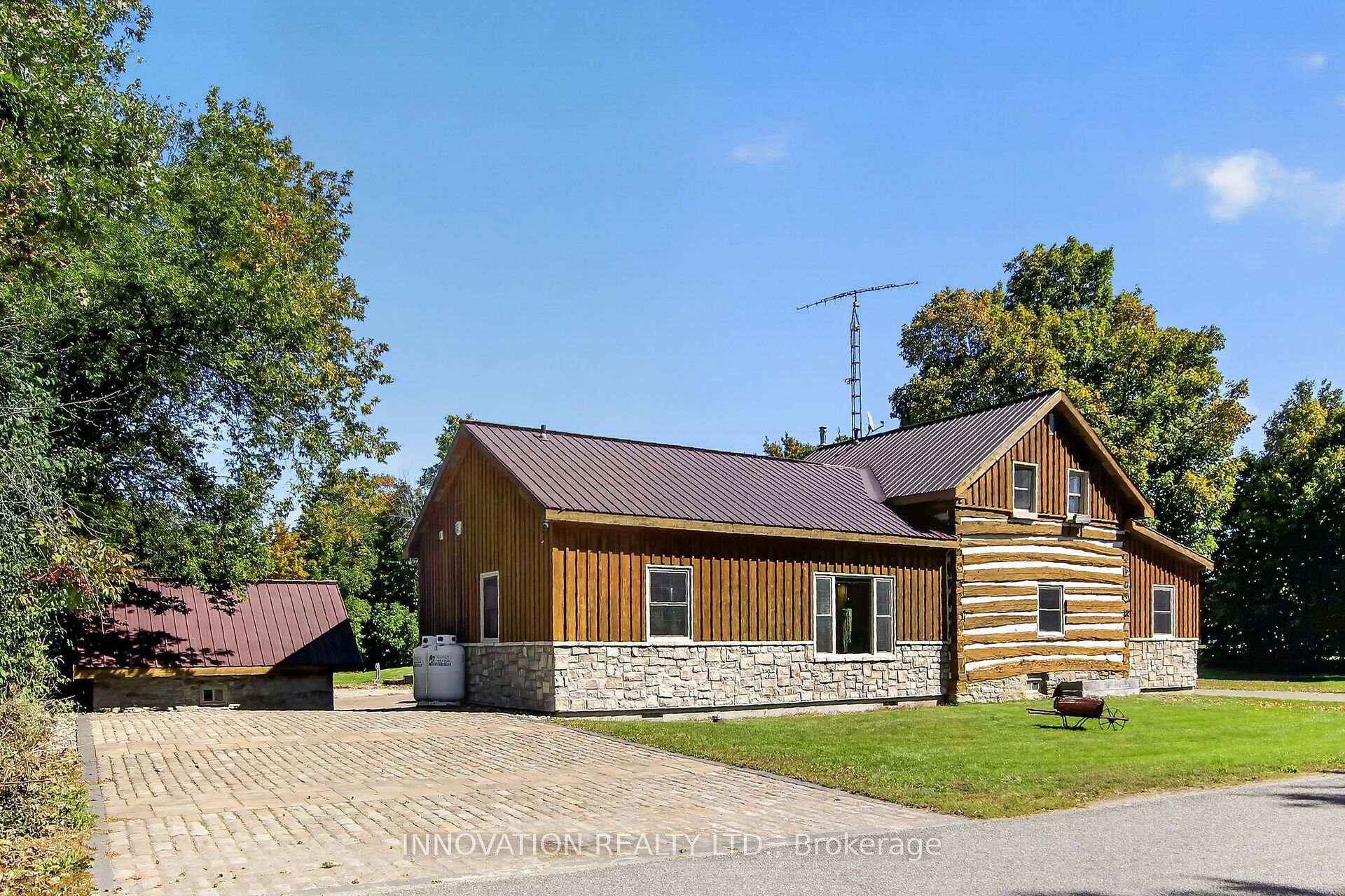 Photo 2 of 120 Maitland Street, Beckwith, Beckwith Twp — HOMEH