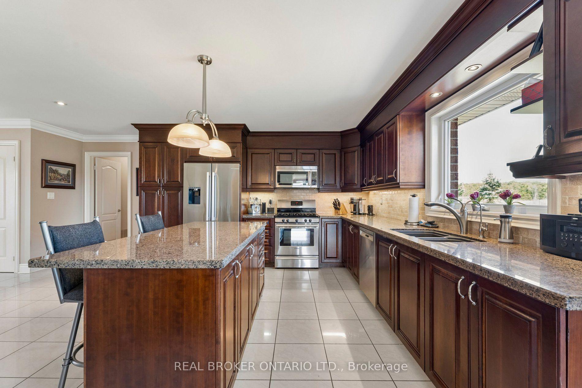 Photo 10 of 15191 Airport Road, Caledon, Rural Caledon — HOMEH