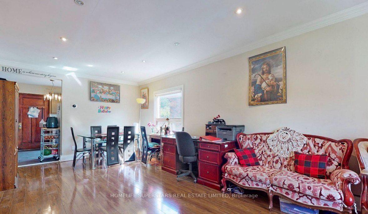 Photo 4 of 94 Ypres Road, Toronto, Keelesdale-Eglinton West — HOMEH