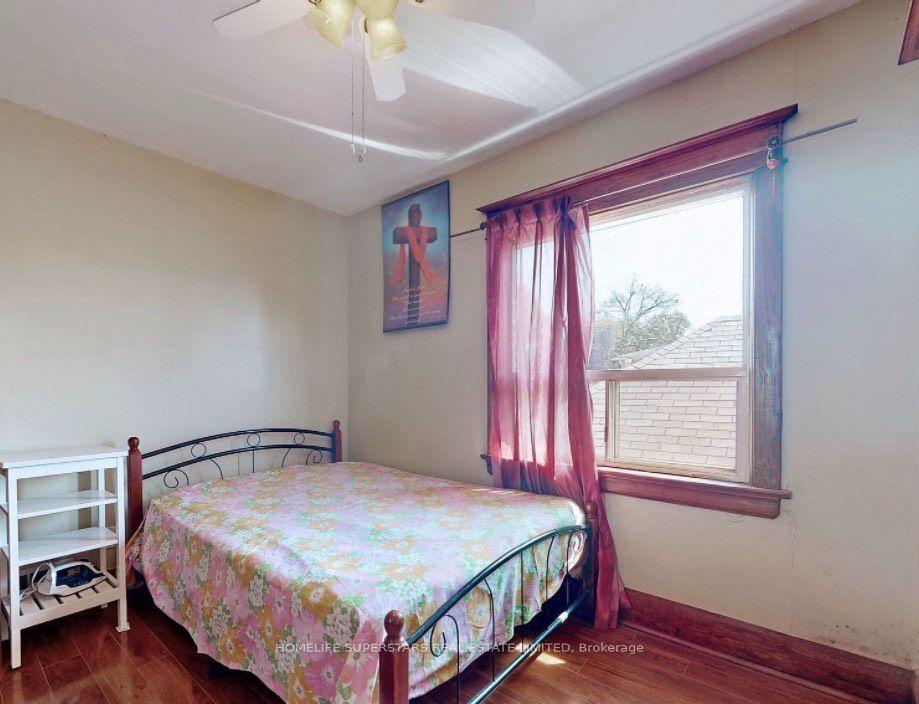 Photo 11 of 94 Ypres Road, Toronto, Keelesdale-Eglinton West — HOMEH