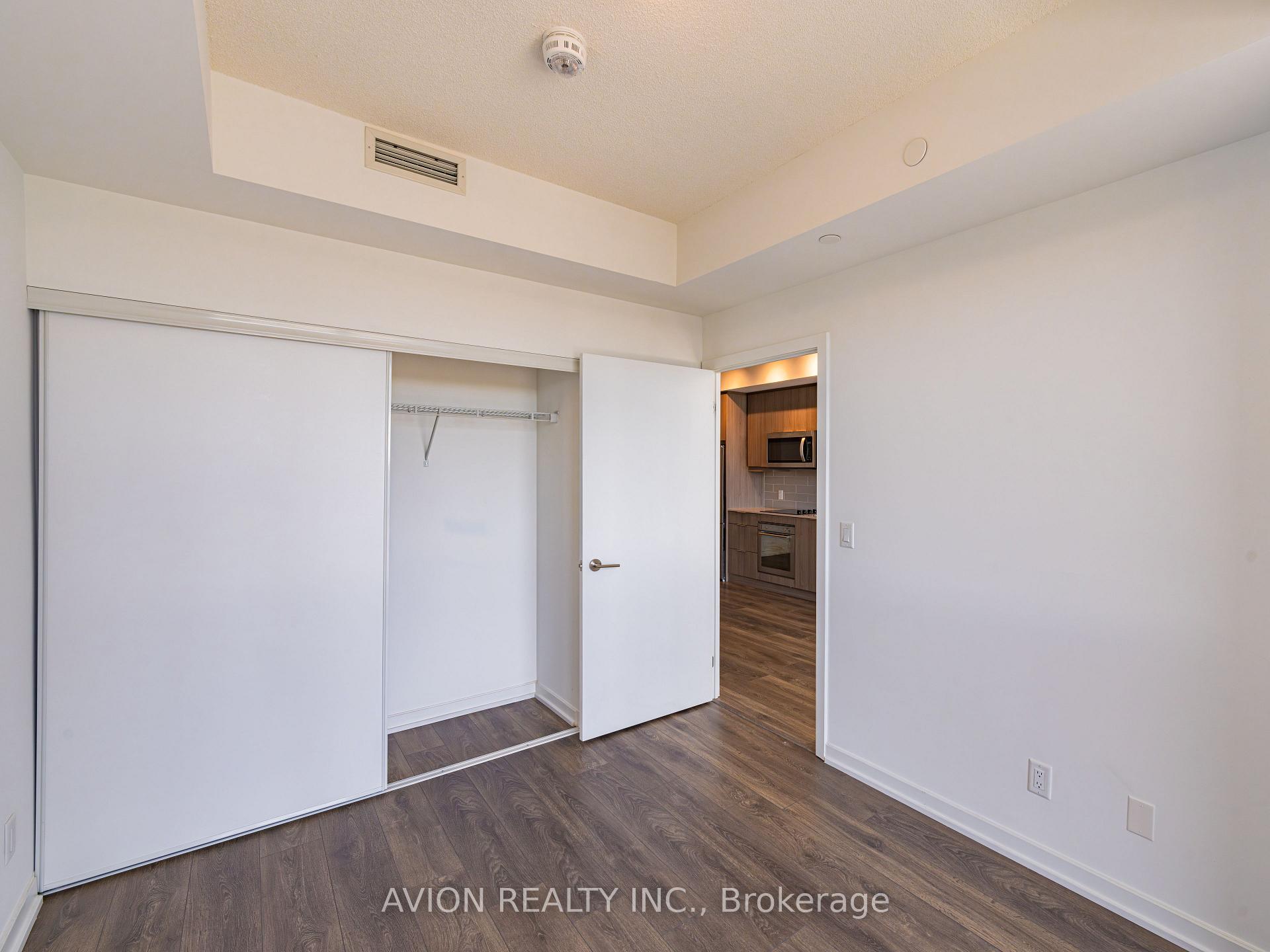Photo 8 of Unit 902, 36 Forest Manor Road, North York, Henry Farm — HOMEH