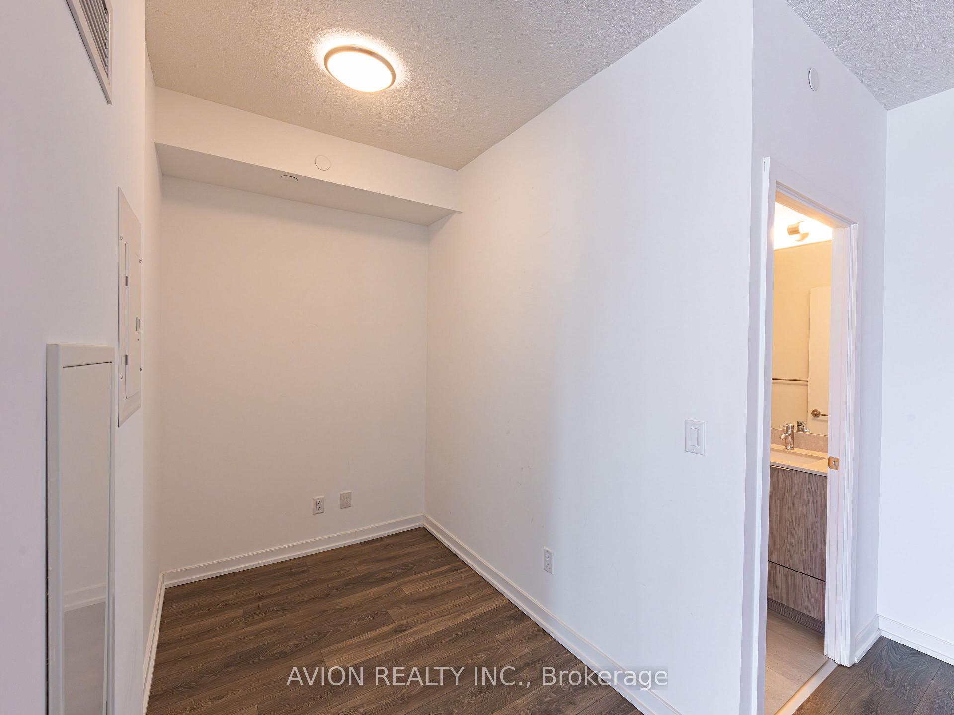 Photo 9 of Unit 902, 36 Forest Manor Road, North York, Henry Farm — HOMEH