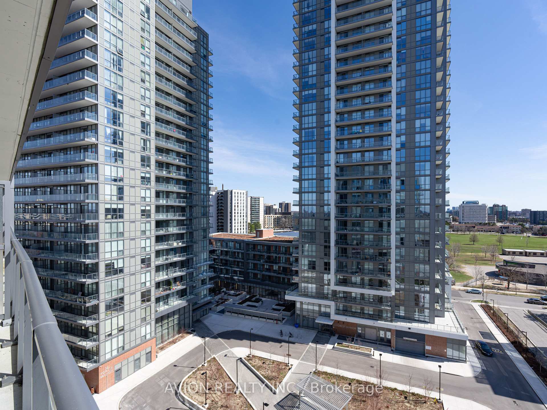 Photo 14 of Unit 902, 36 Forest Manor Road, North York, Henry Farm — HOMEH