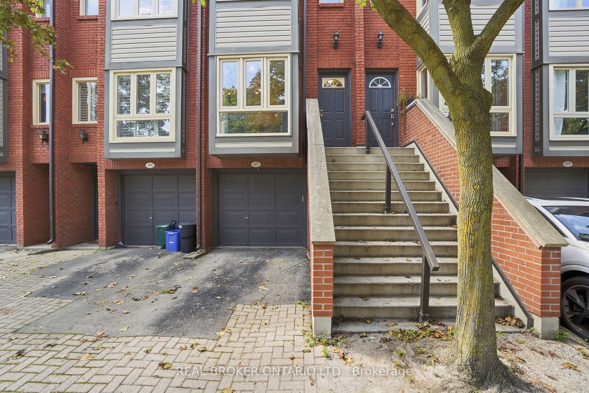 Photo 3 of Unit 407, 895 Maple Avenue, Burlington, Brant — HOMEH