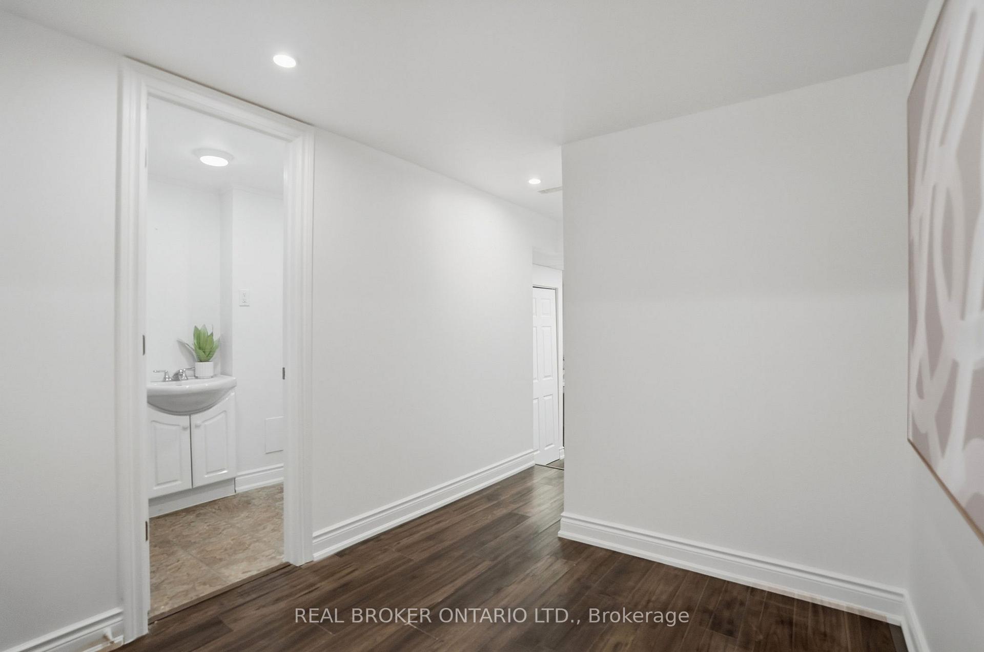 Photo 29 of Unit 407, 895 Maple Avenue, Burlington, Brant — HOMEH