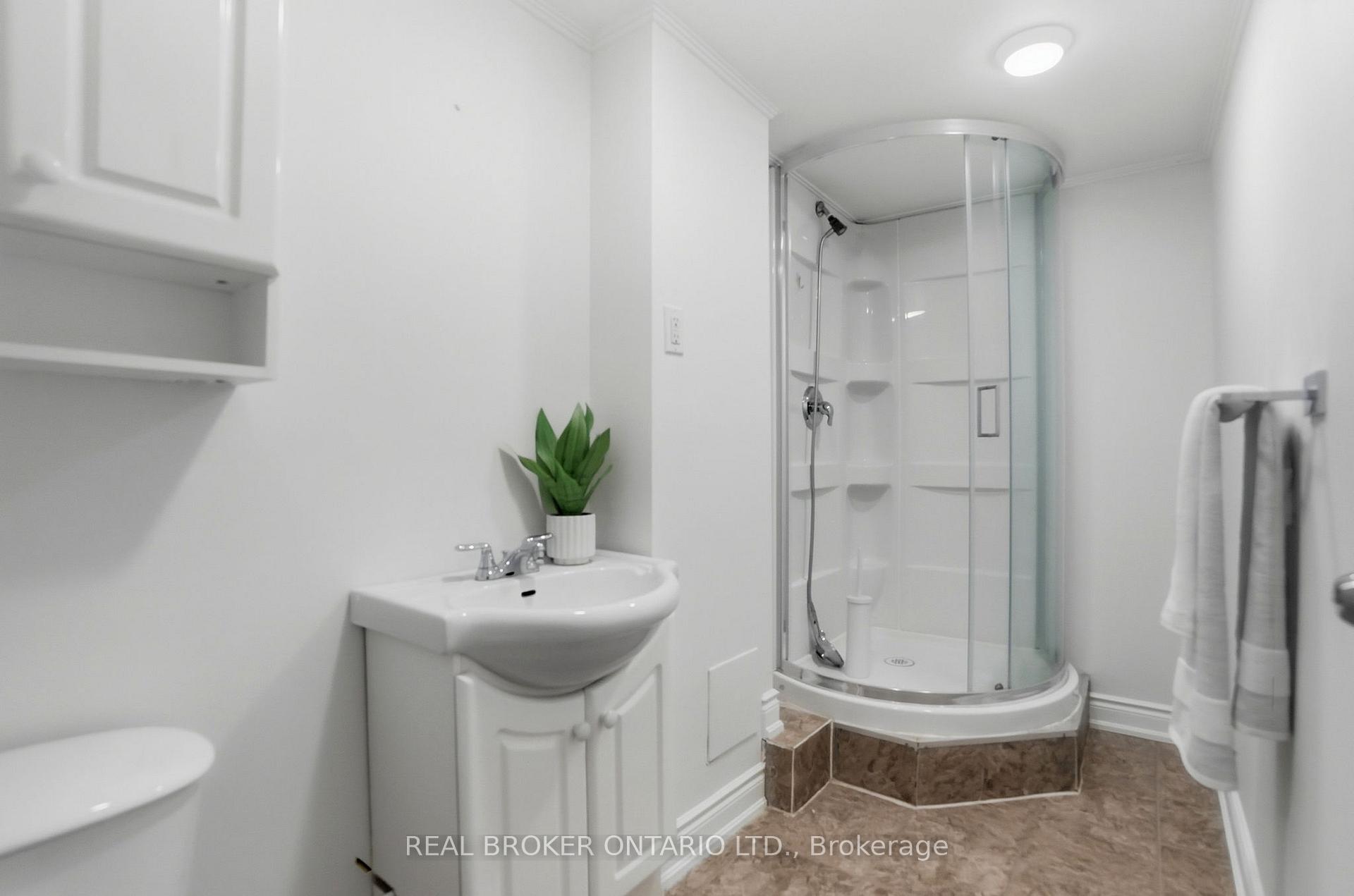Photo 31 of Unit 407, 895 Maple Avenue, Burlington, Brant — HOMEH