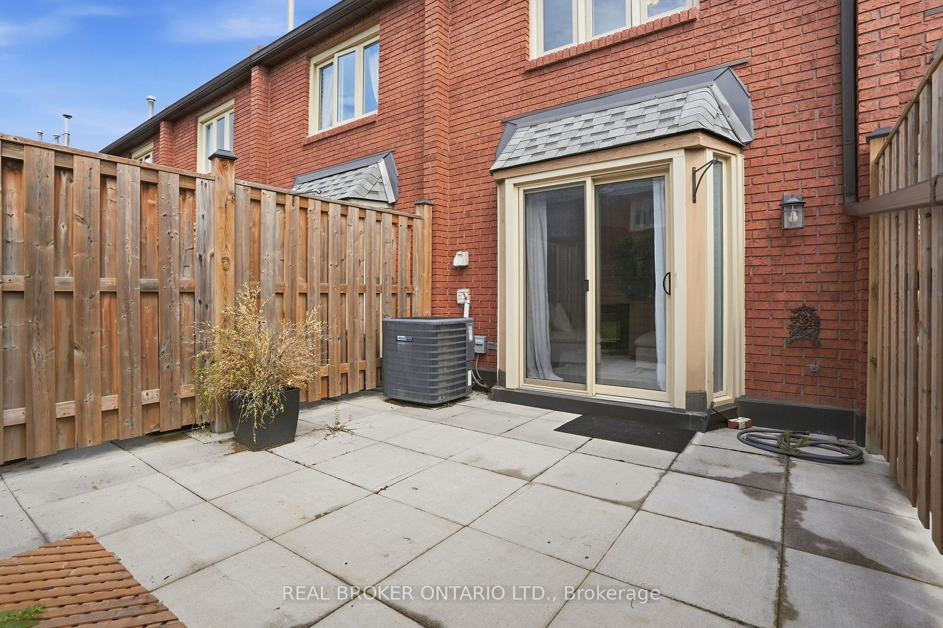 Photo 38 of Unit 407, 895 Maple Avenue, Burlington, Brant — HOMEH