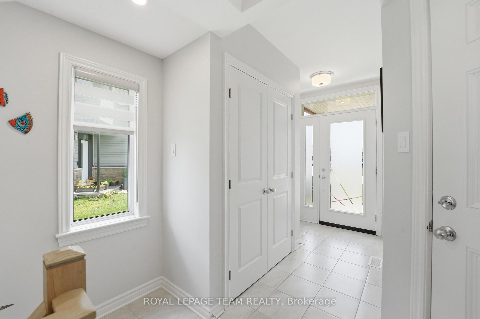 Photo 3 of 715 Maverick Crescent, Ottawa, Remainder of Stittsville & Area — HOMEH
