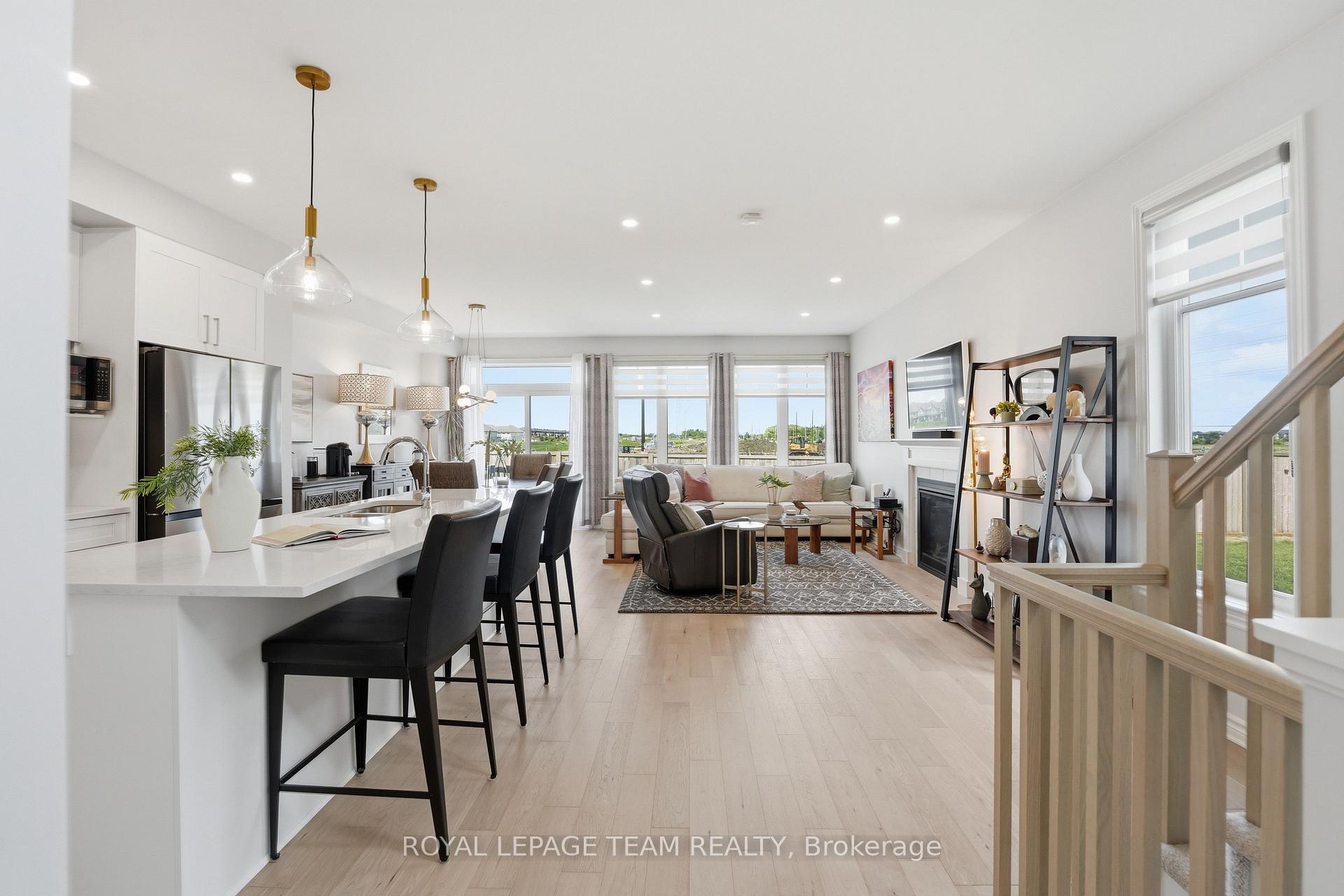 Photo 4 of 715 Maverick Crescent, Ottawa, Remainder of Stittsville & Area — HOMEH