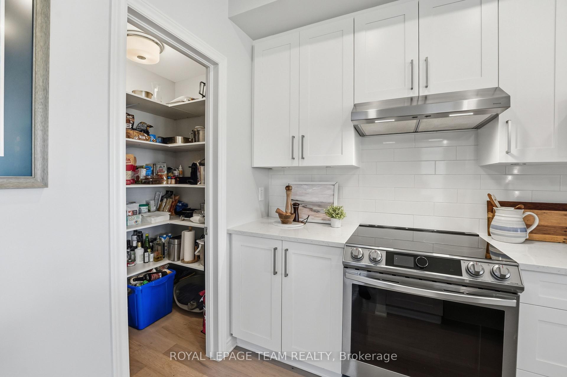 Photo 9 of 715 Maverick Crescent, Ottawa, Remainder of Stittsville & Area — HOMEH
