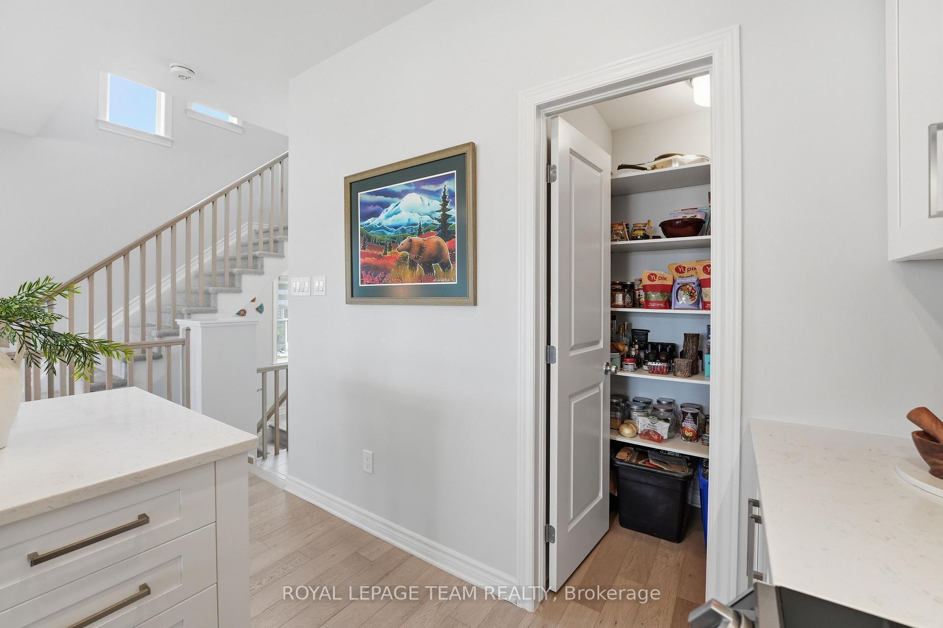 Photo 10 of 715 Maverick Crescent, Ottawa, Remainder of Stittsville & Area — HOMEH