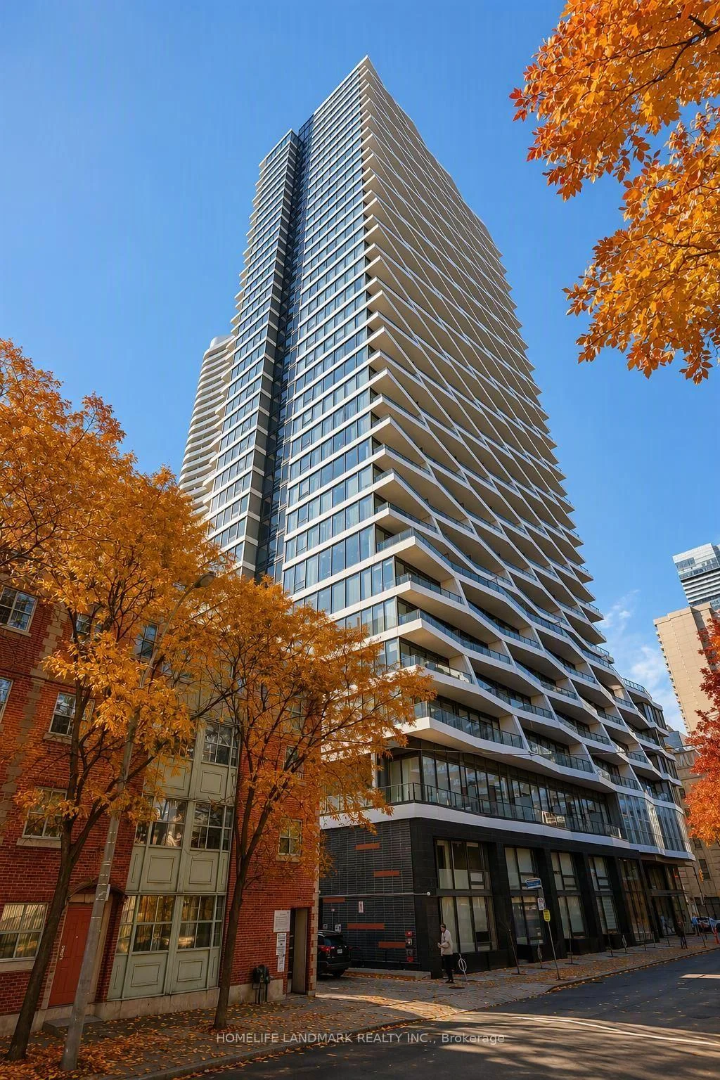 Photo of Unit 2117, 85 Wood Street