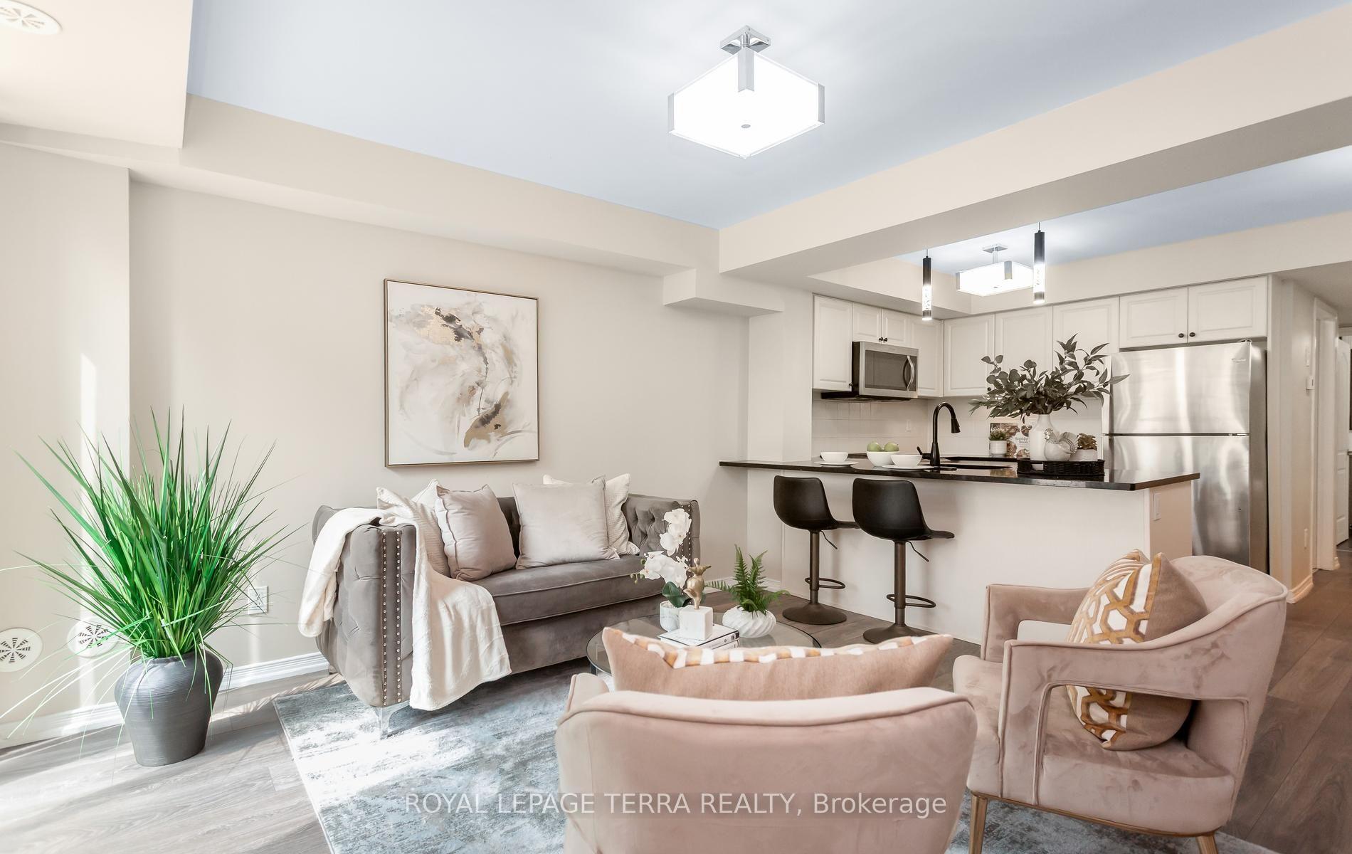 Photo 9 of Unit 101, 3 Applewood Lane, Etobicoke, Etobicoke West Mall — HOMEH