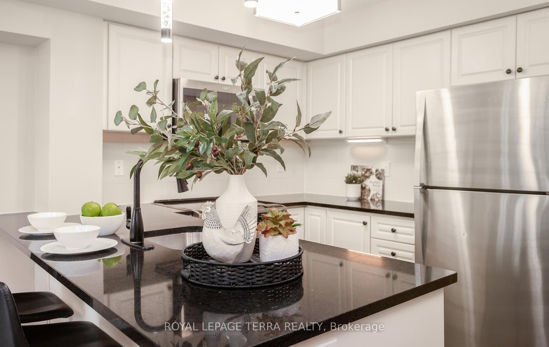 Photo 17 of Unit 101, 3 Applewood Lane, Etobicoke, Etobicoke West Mall — HOMEH