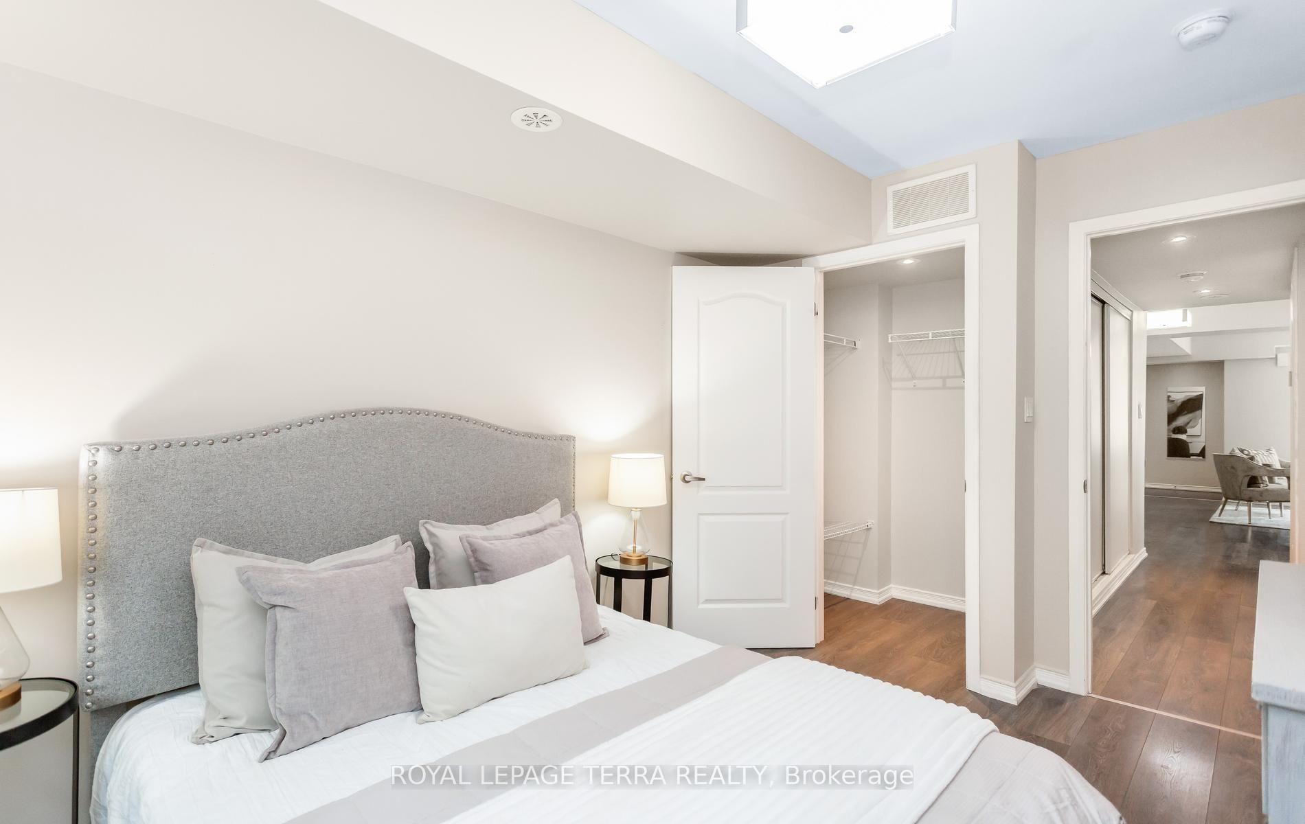Photo 19 of Unit 101, 3 Applewood Lane, Etobicoke, Etobicoke West Mall — HOMEH